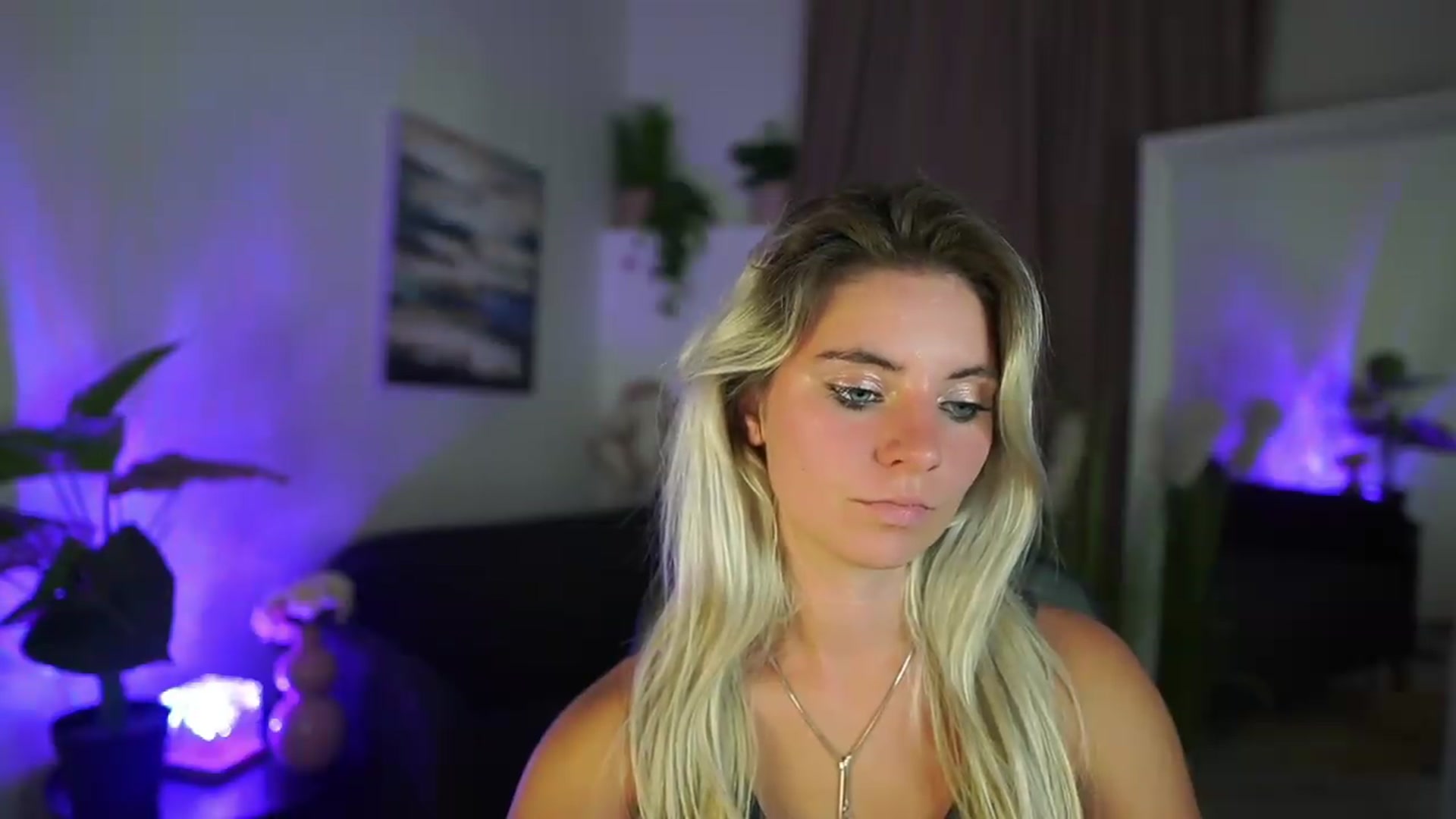 Gallery image thumbnail from Jetpearl74's myfreecams stream on, 09/06/2026, 19:43 image 7 of 20