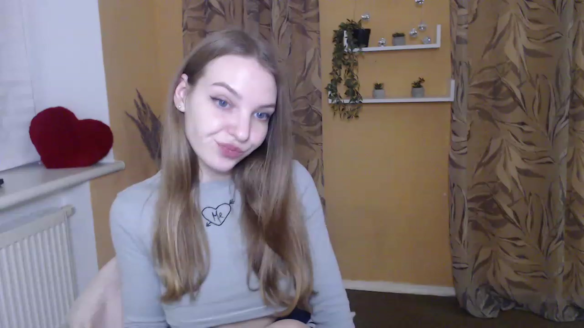Gallery image thumbnail from JettySise's myfreecams stream on, 11/22/2022, 22:39 image 18 of 20