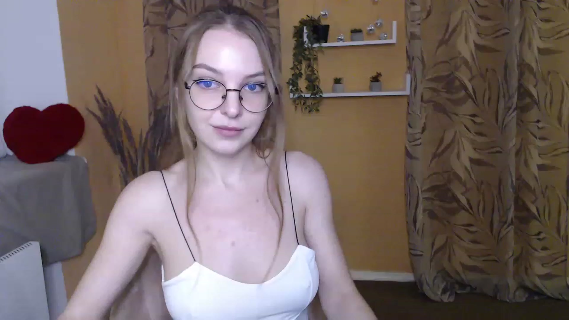Gallery image thumbnail from JettySise's myfreecams stream on, 11/23/2022, 23:24 image 10 of 20
