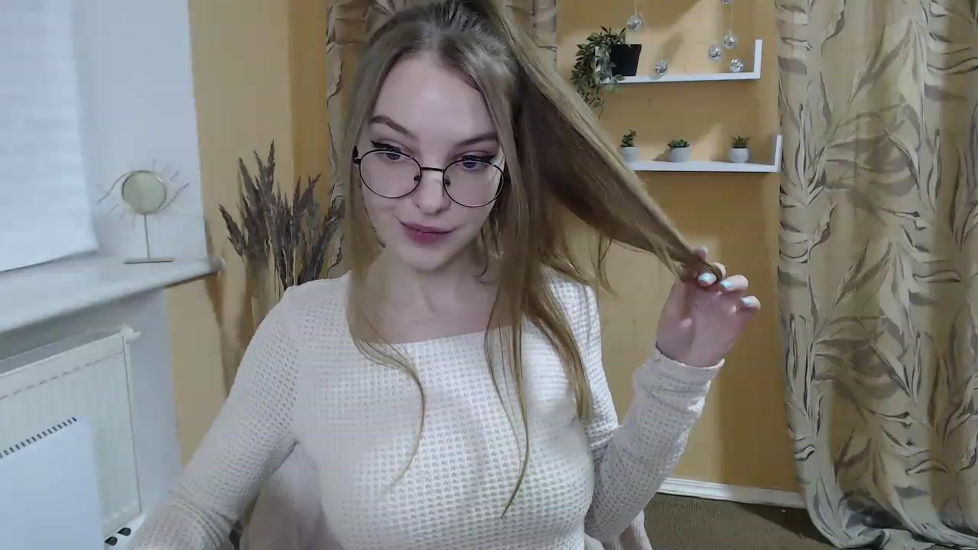 Gallery image thumbnail from JettySise's myfreecams stream on, 11/28/2022, 24:05 image 19 of 20