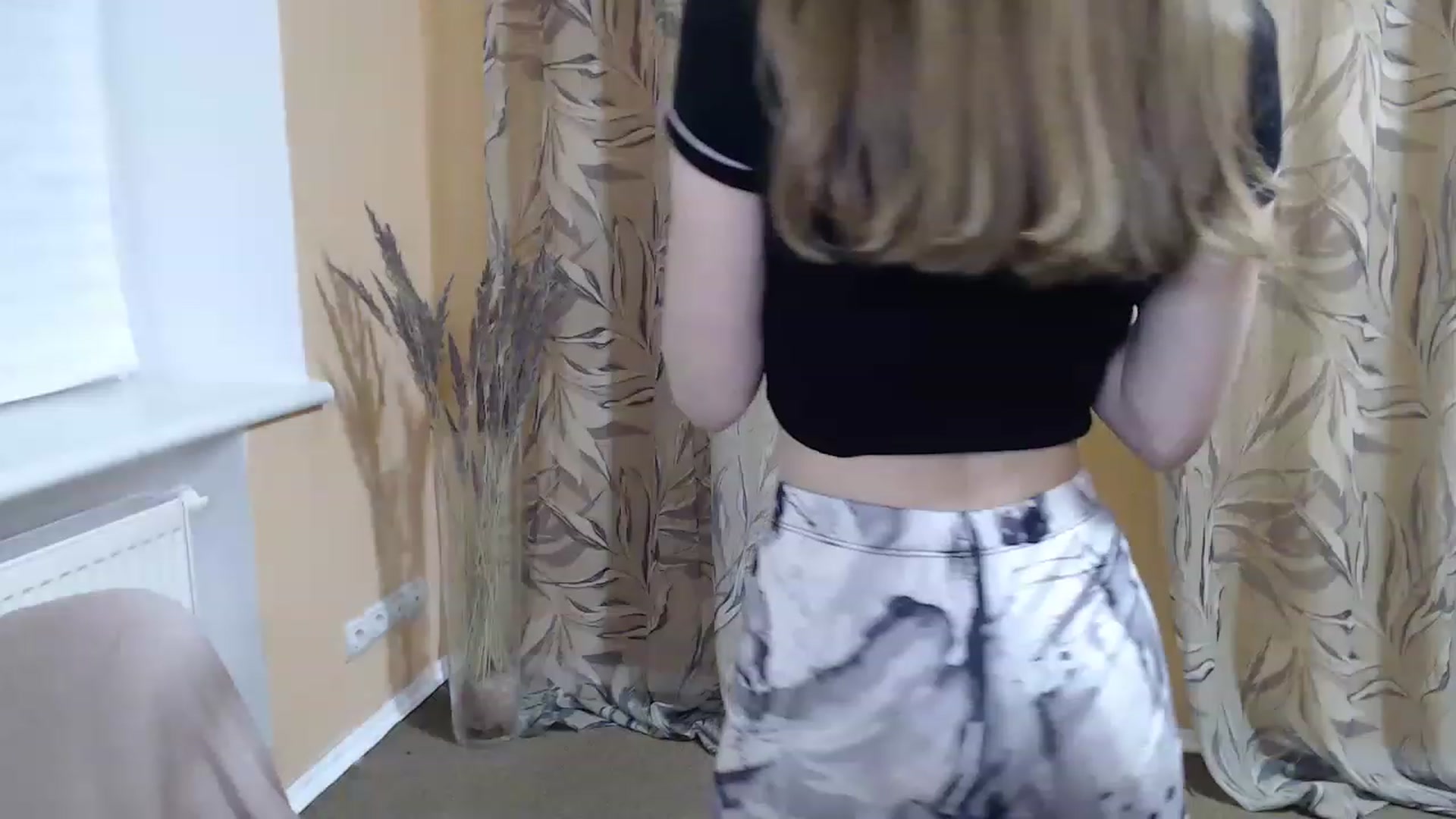 Gallery image thumbnail from JettySise's myfreecams stream on, 11/29/2022, 01:03 image 19 of 20