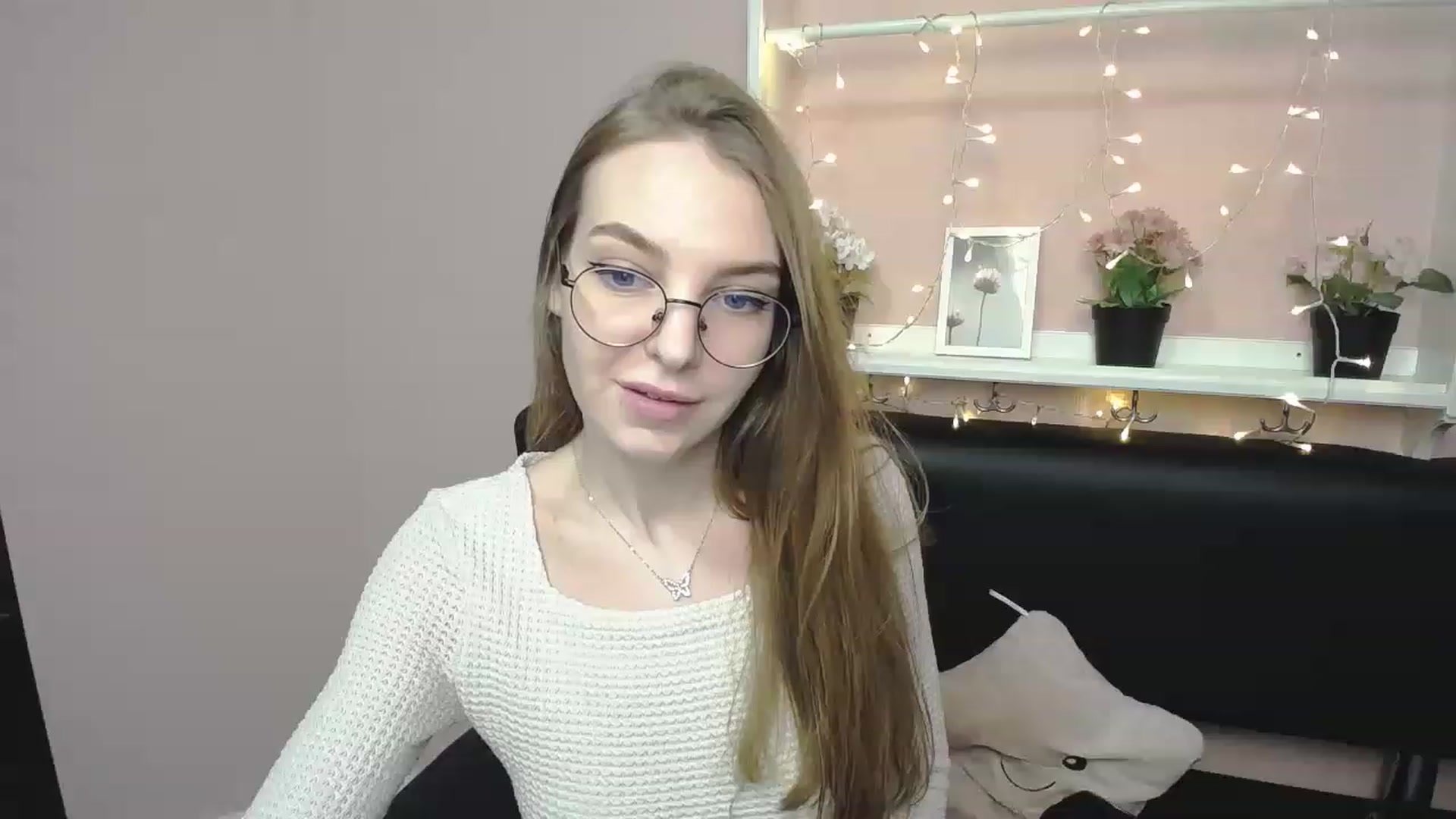 Gallery image thumbnail from JettySise's myfreecams stream on, 12/26/2022, 17:05 image 12 of 20