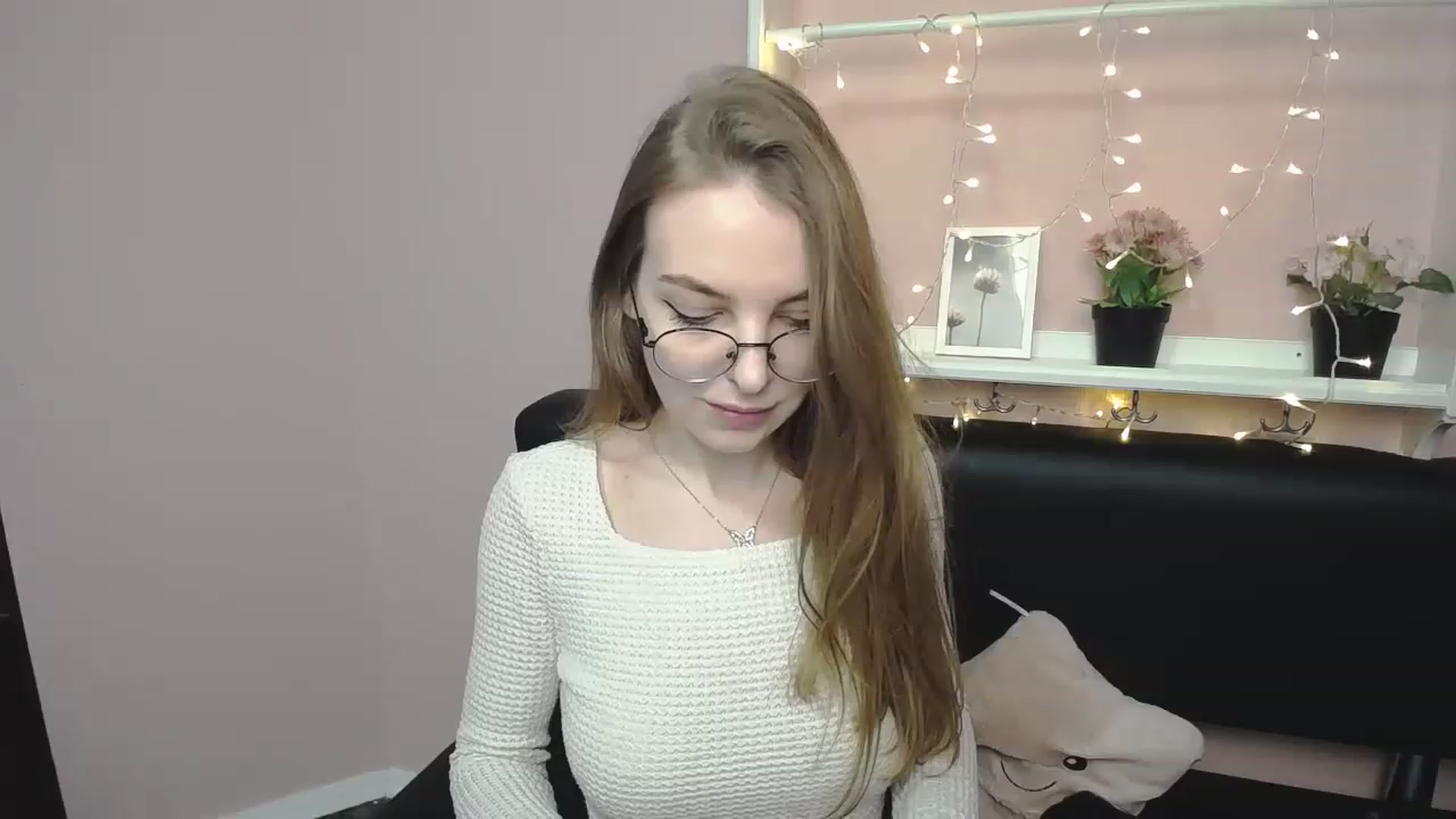 Gallery image thumbnail from JettySise's myfreecams stream on, 12/26/2022, 17:05 image 13 of 20