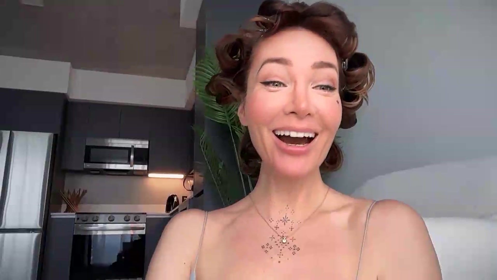 Gallery image thumbnail from Jevoryn's myfreecams stream on, 08/10/2026, 17:07 image 18 of 20