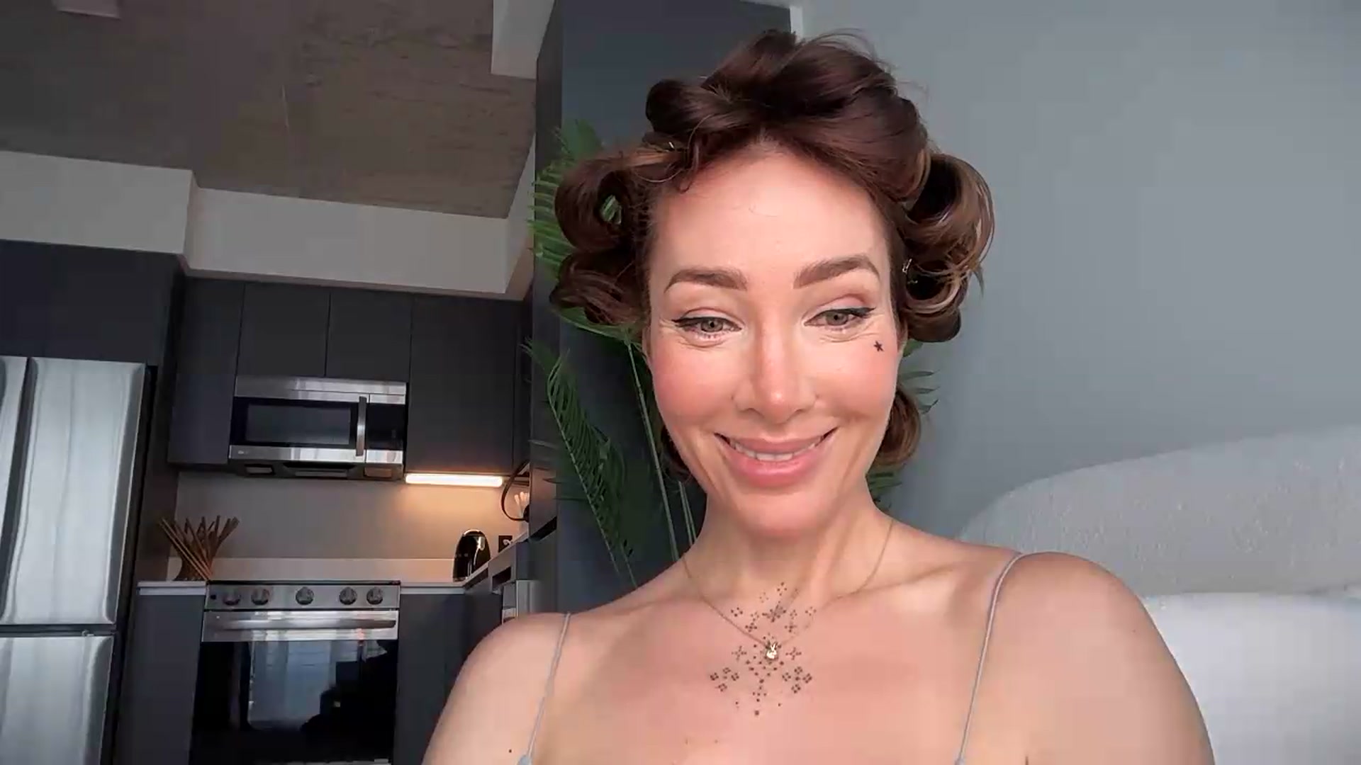 Gallery image thumbnail from Jevoryn's myfreecams stream on, 08/10/2026, 17:07 image 19 of 20