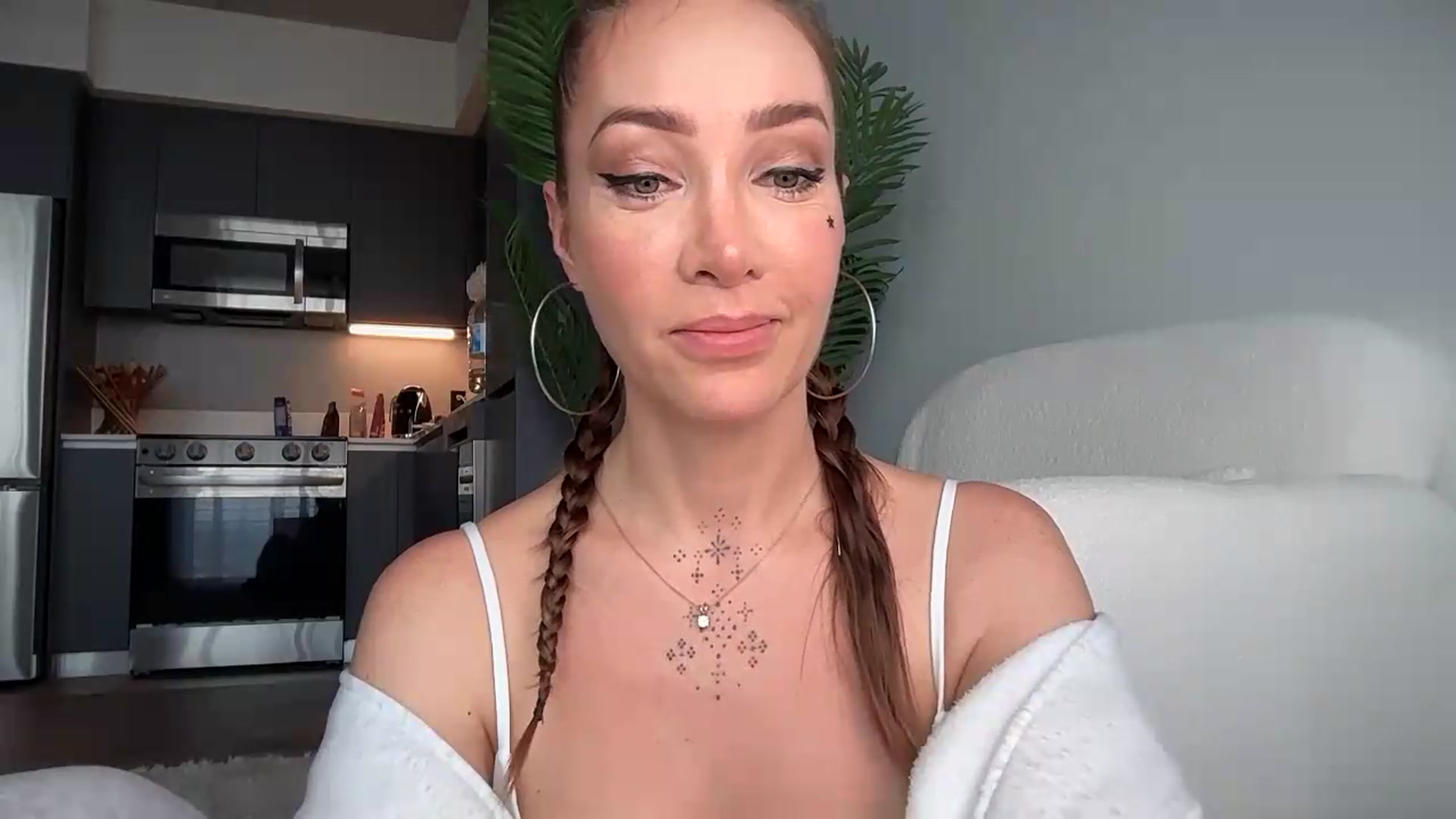 Gallery image thumbnail from Jevoryn's myfreecams stream on, 08/13/2026, 17:52 image 20 of 20
