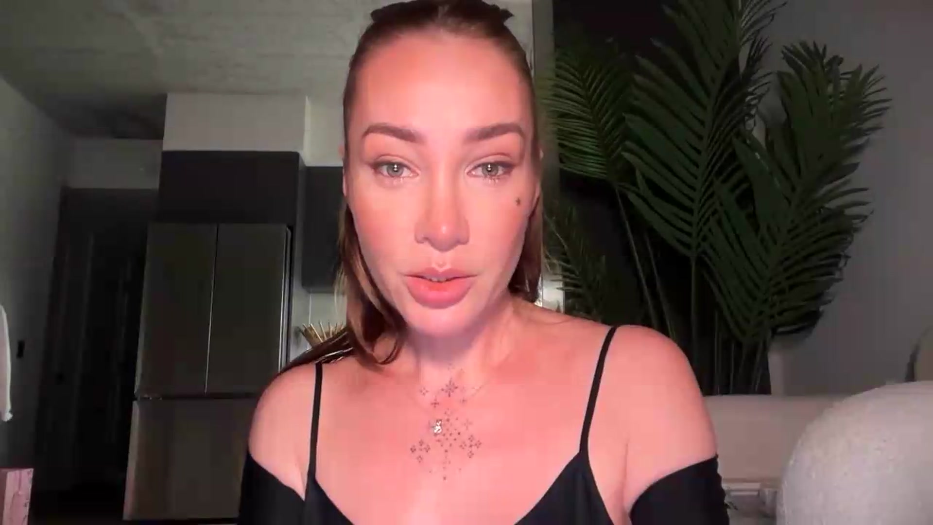 Gallery image thumbnail from Jevoryn's myfreecams stream on, 08/18/2026, 24:46 image 9 of 20