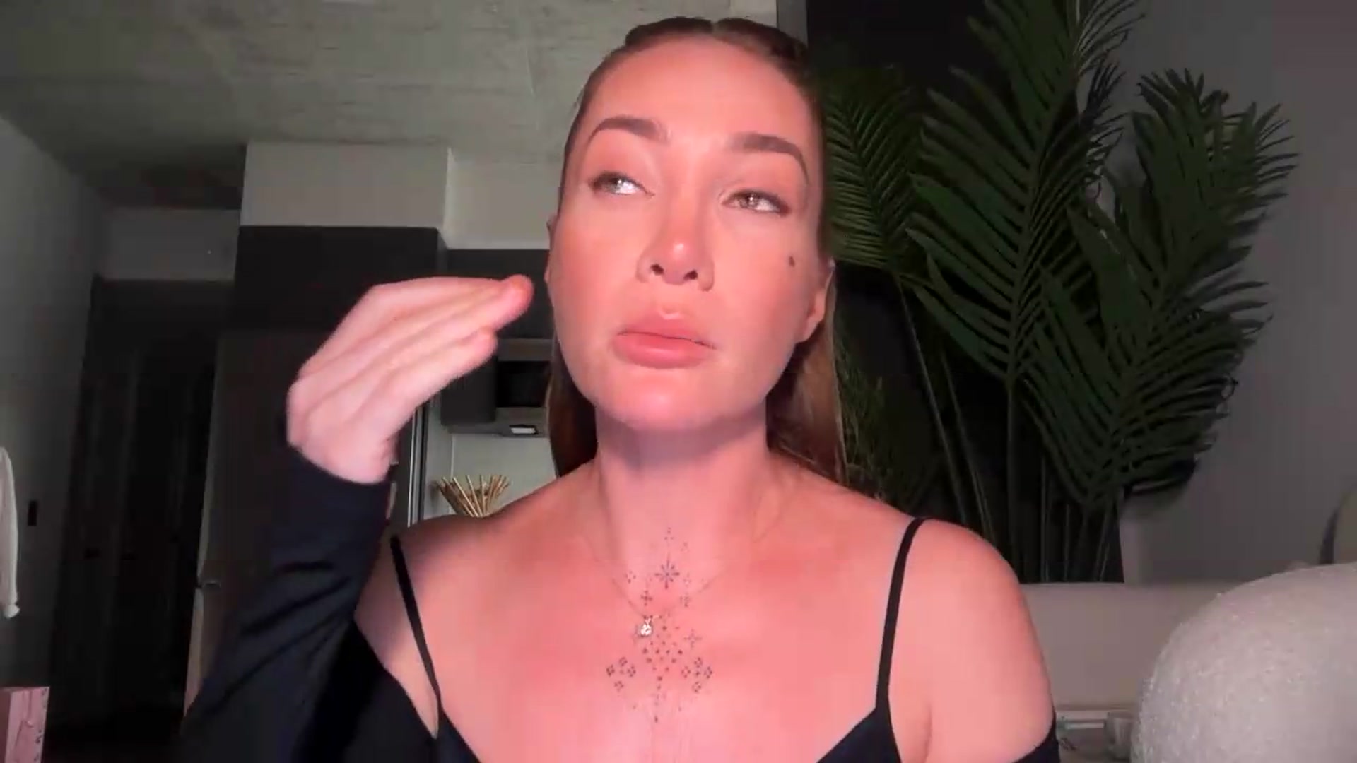Gallery image thumbnail from Jevoryn's myfreecams stream on, 08/18/2026, 24:46 image 8 of 20