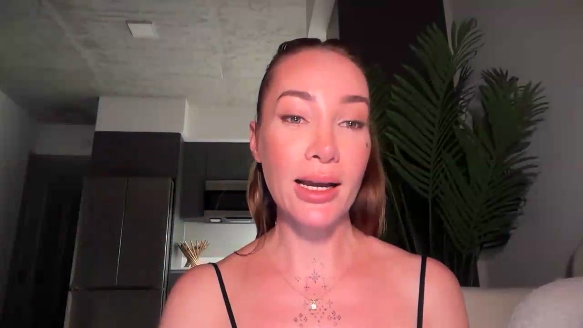Gallery image thumbnail from Jevoryn's myfreecams stream on, 08/18/2026, 01:07 image 3 of 20