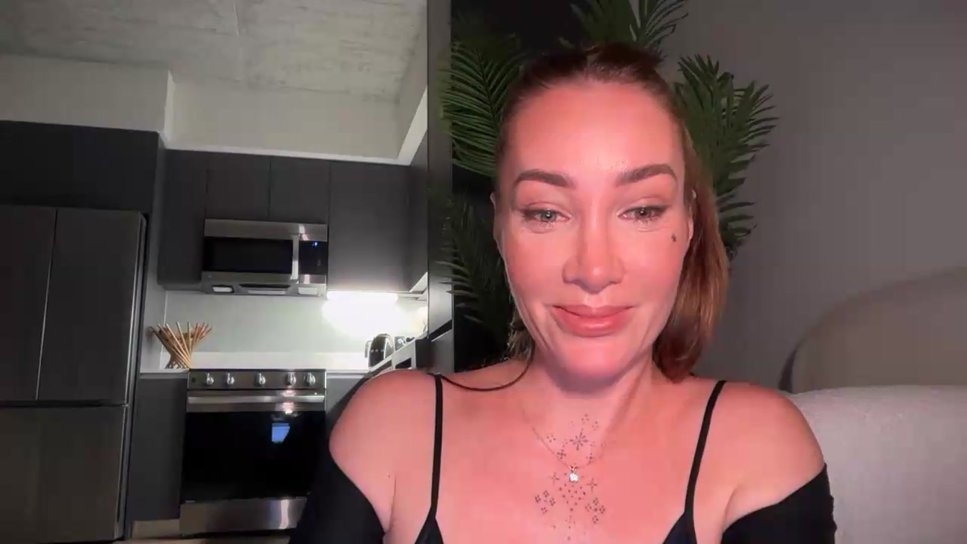 Gallery image thumbnail from Jevoryn's myfreecams stream on, 08/18/2026, 01:07 image 9 of 20