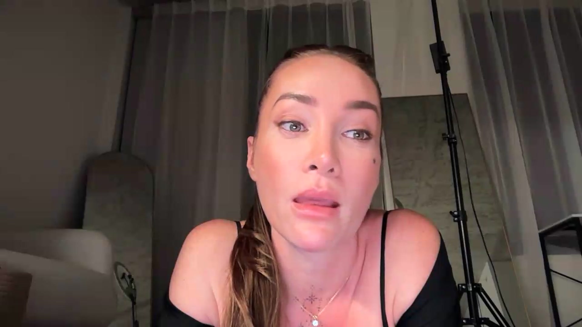 Gallery image thumbnail from Jevoryn's myfreecams stream on, 08/18/2026, 01:07 image 12 of 20
