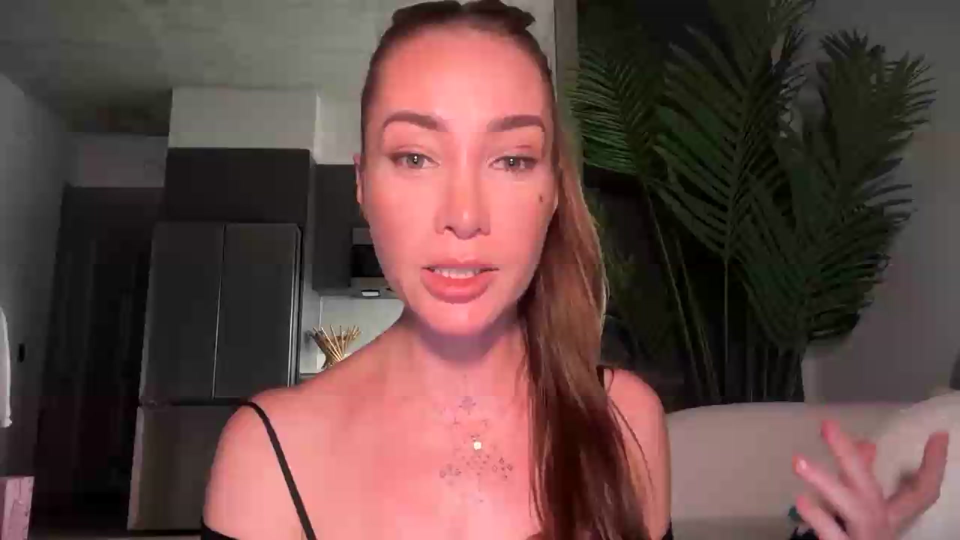 Gallery image thumbnail from Jevoryn's myfreecams stream on, 08/18/2026, 01:07 image 1 of 20