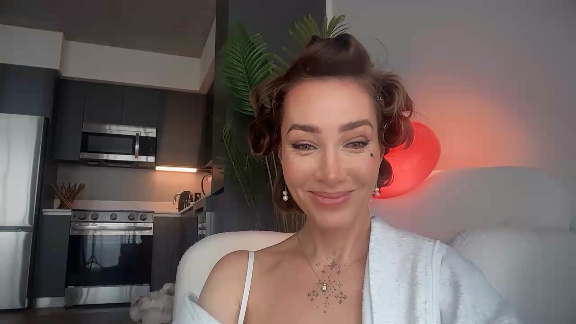 Gallery image thumbnail from Jevoryn's myfreecams stream on, 08/24/2026, 19:17 image 10 of 20