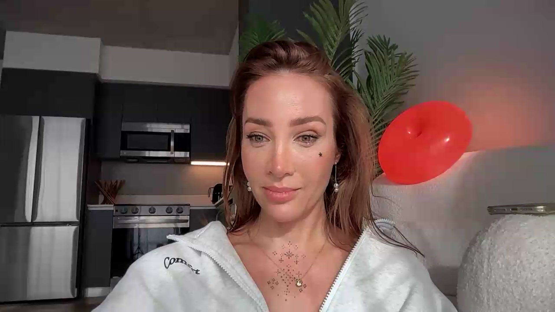 Gallery image thumbnail from Jevoryn's myfreecams stream on, 08/24/2026, 22:13 image 18 of 20