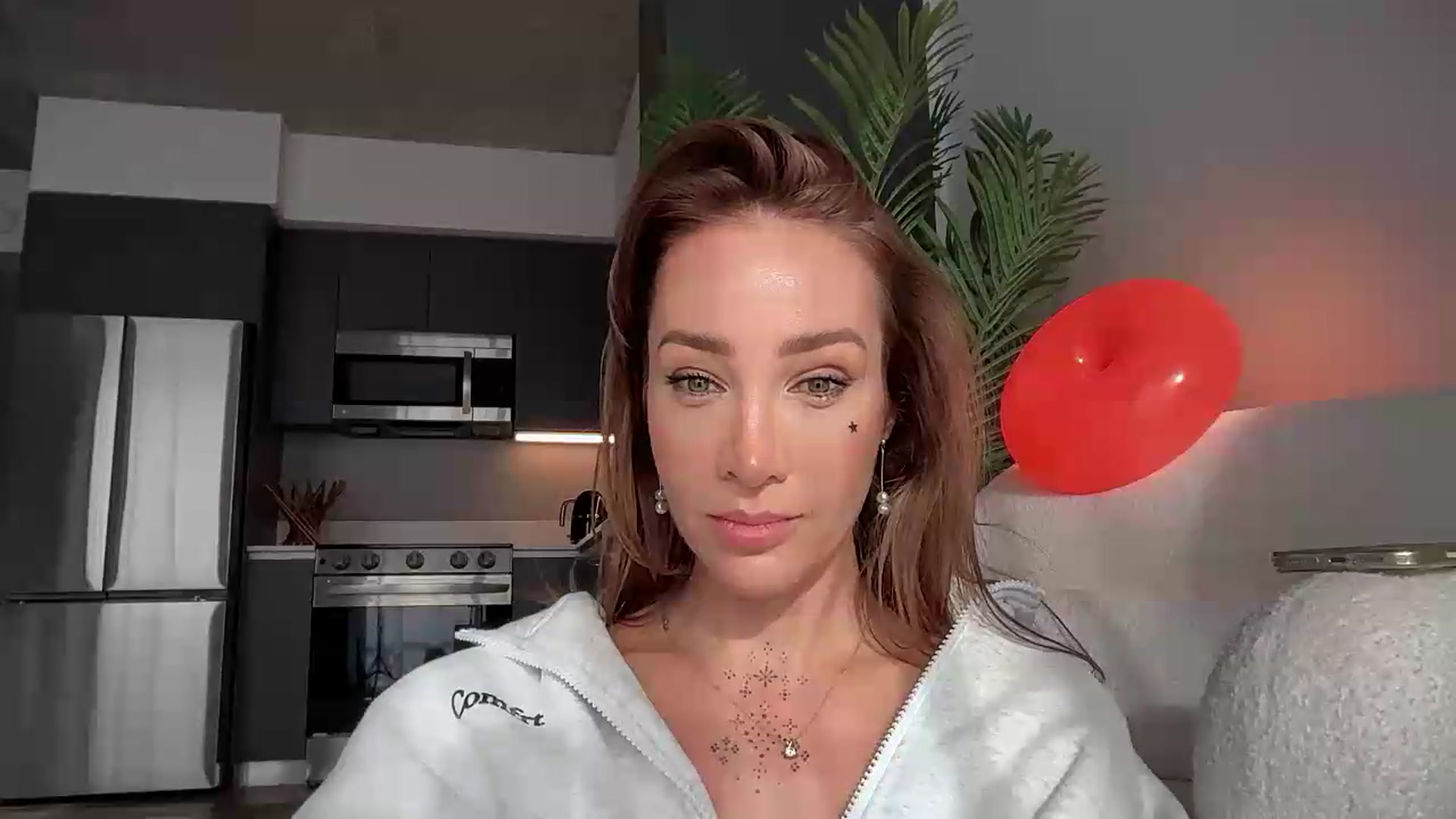 Gallery image thumbnail from Jevoryn's myfreecams stream on, 08/24/2026, 22:13 image 17 of 20