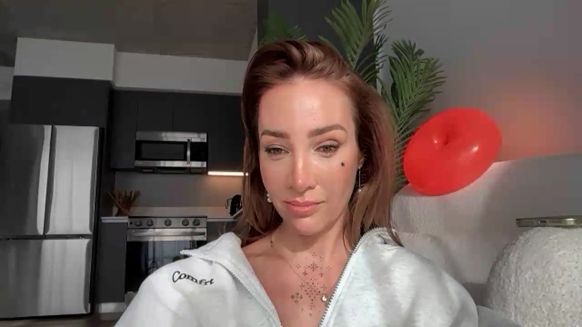 Gallery image thumbnail from Jevoryn's myfreecams stream on, 08/24/2026, 22:13 image 15 of 20