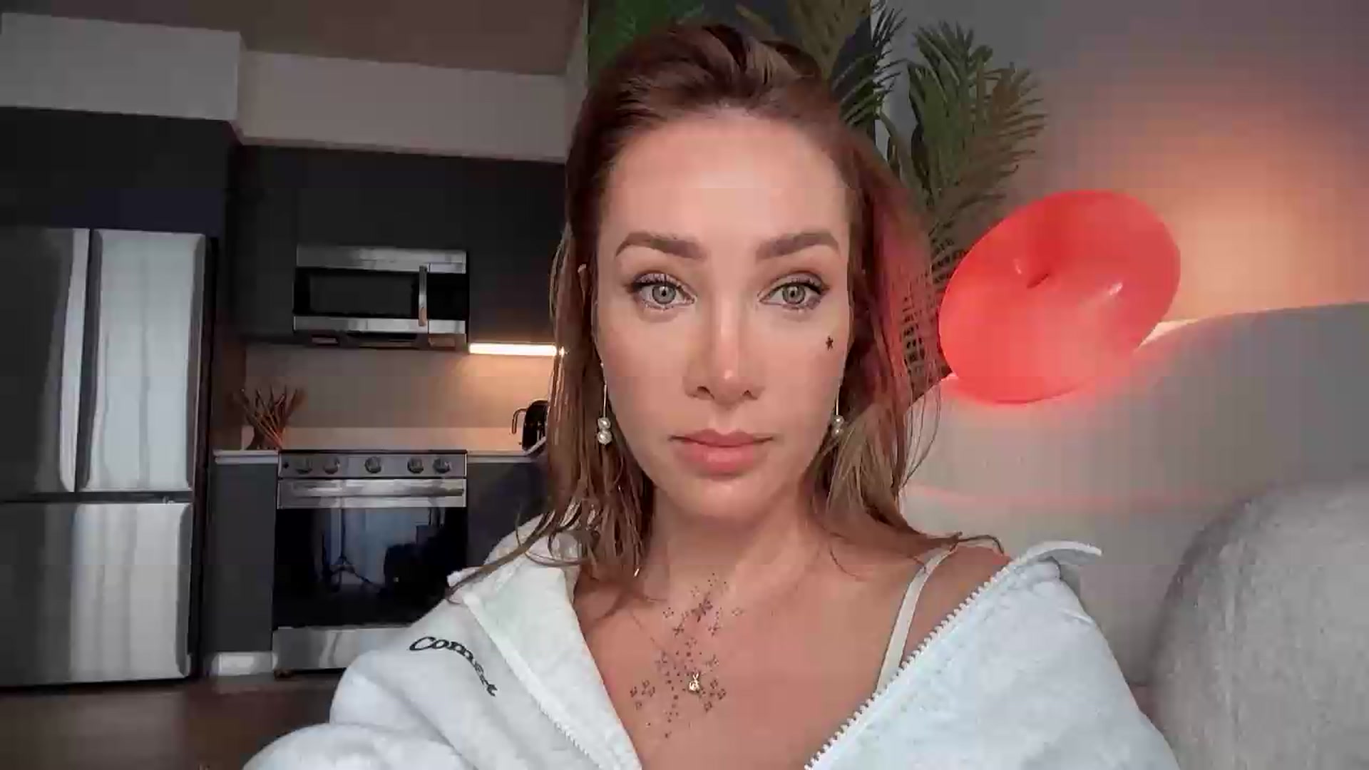 Gallery image thumbnail from Jevoryn's myfreecams stream on, 08/24/2026, 22:44 image 2 of 20