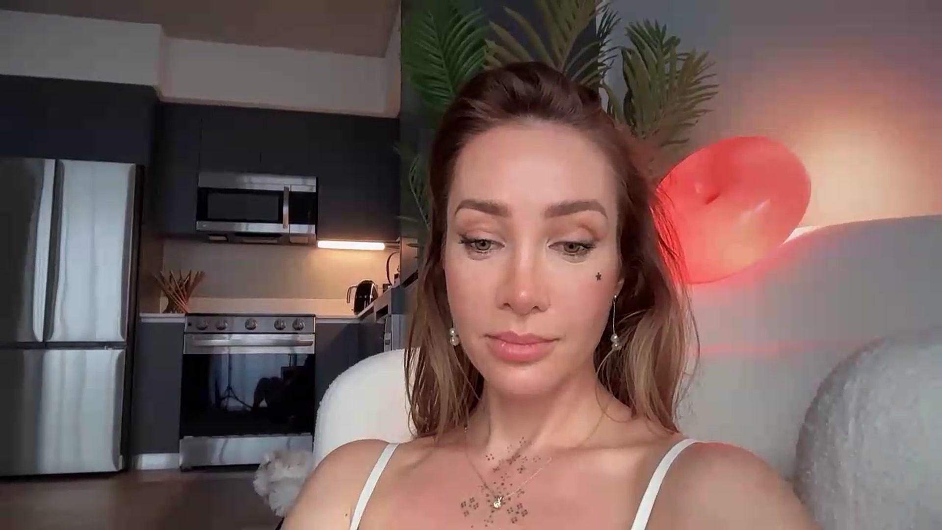 Gallery image thumbnail from Jevoryn's myfreecams stream on, 08/24/2026, 22:44 image 11 of 20