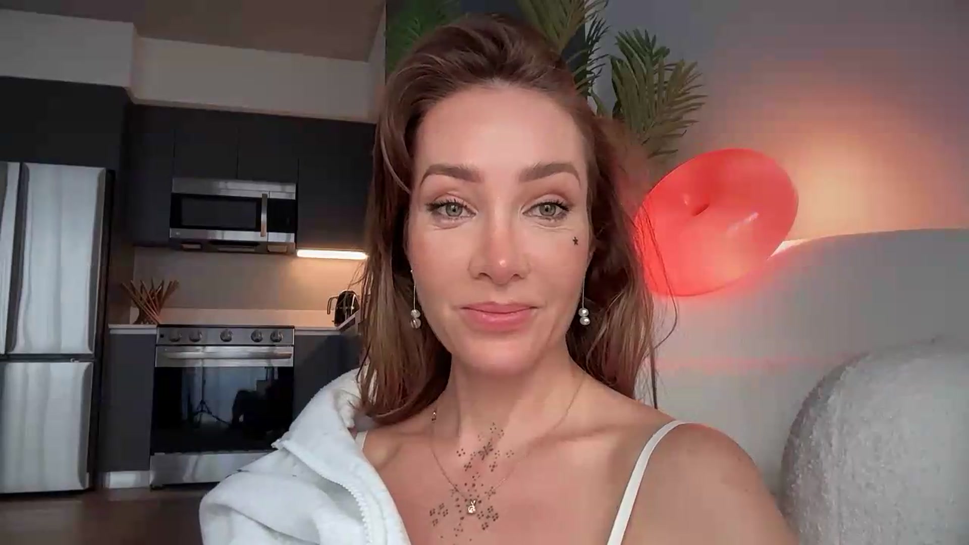 Gallery image thumbnail from Jevoryn's myfreecams stream on, 08/24/2026, 22:44 image 7 of 20