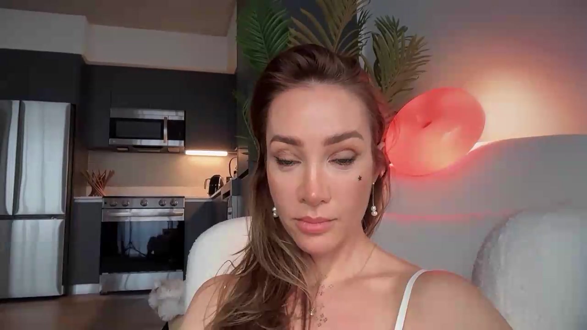 Gallery image thumbnail from Jevoryn's myfreecams stream on, 08/24/2026, 22:44 image 20 of 20