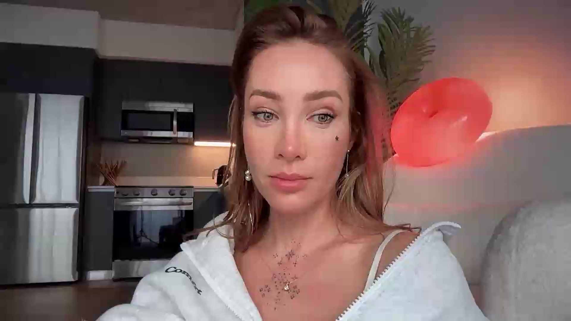 Gallery image thumbnail from Jevoryn's myfreecams stream on, 08/24/2026, 22:44 image 4 of 20