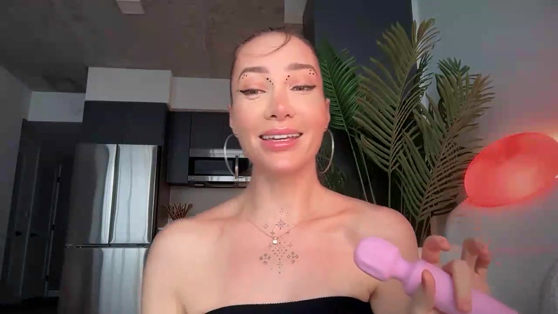 Gallery image thumbnail from Jevoryn's myfreecams stream on, 08/25/2026, 22:39 image 5 of 20