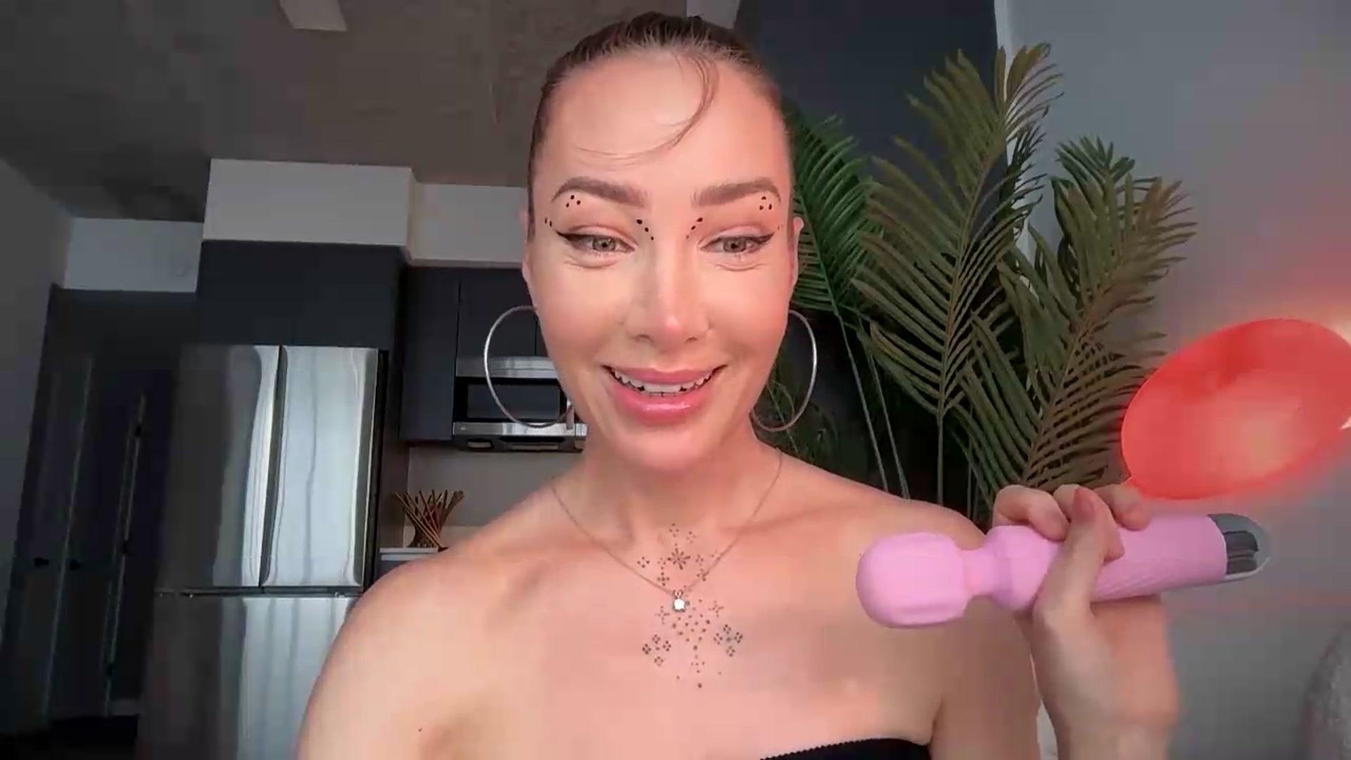 Gallery image thumbnail from Jevoryn's myfreecams stream on, 08/25/2026, 22:39 image 7 of 20