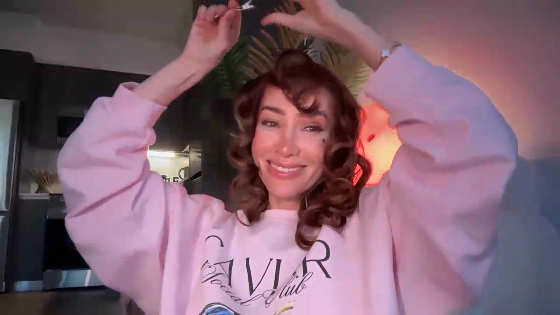 Gallery image thumbnail from Jevoryn's myfreecams stream on, 08/27/2026, 23:55 image 6 of 20