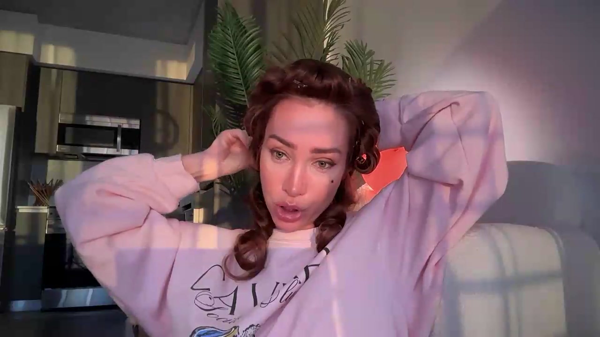 Gallery image thumbnail from Jevoryn's myfreecams stream on, 08/27/2026, 23:55 image 2 of 20