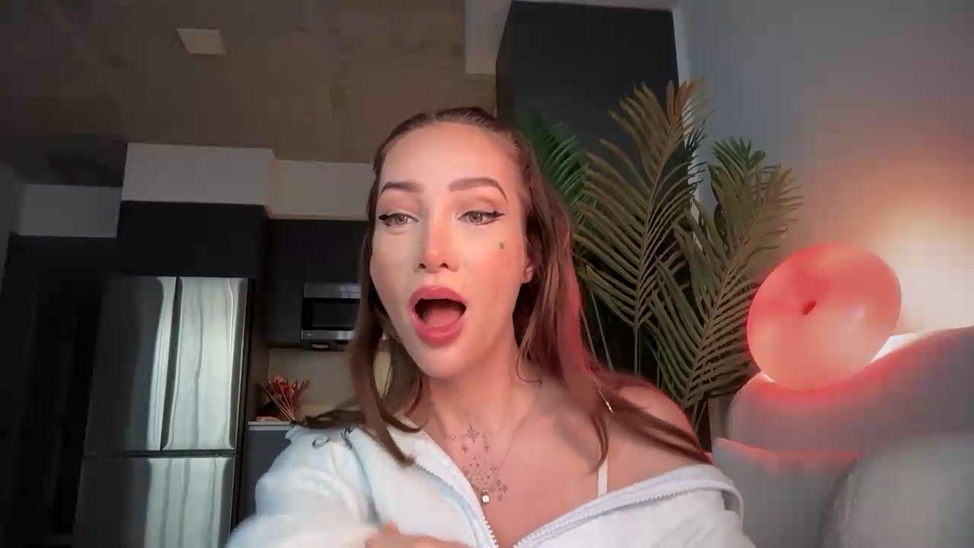 Gallery image thumbnail from Jevoryn's myfreecams stream on, 08/28/2026, 23:49 image 7 of 20