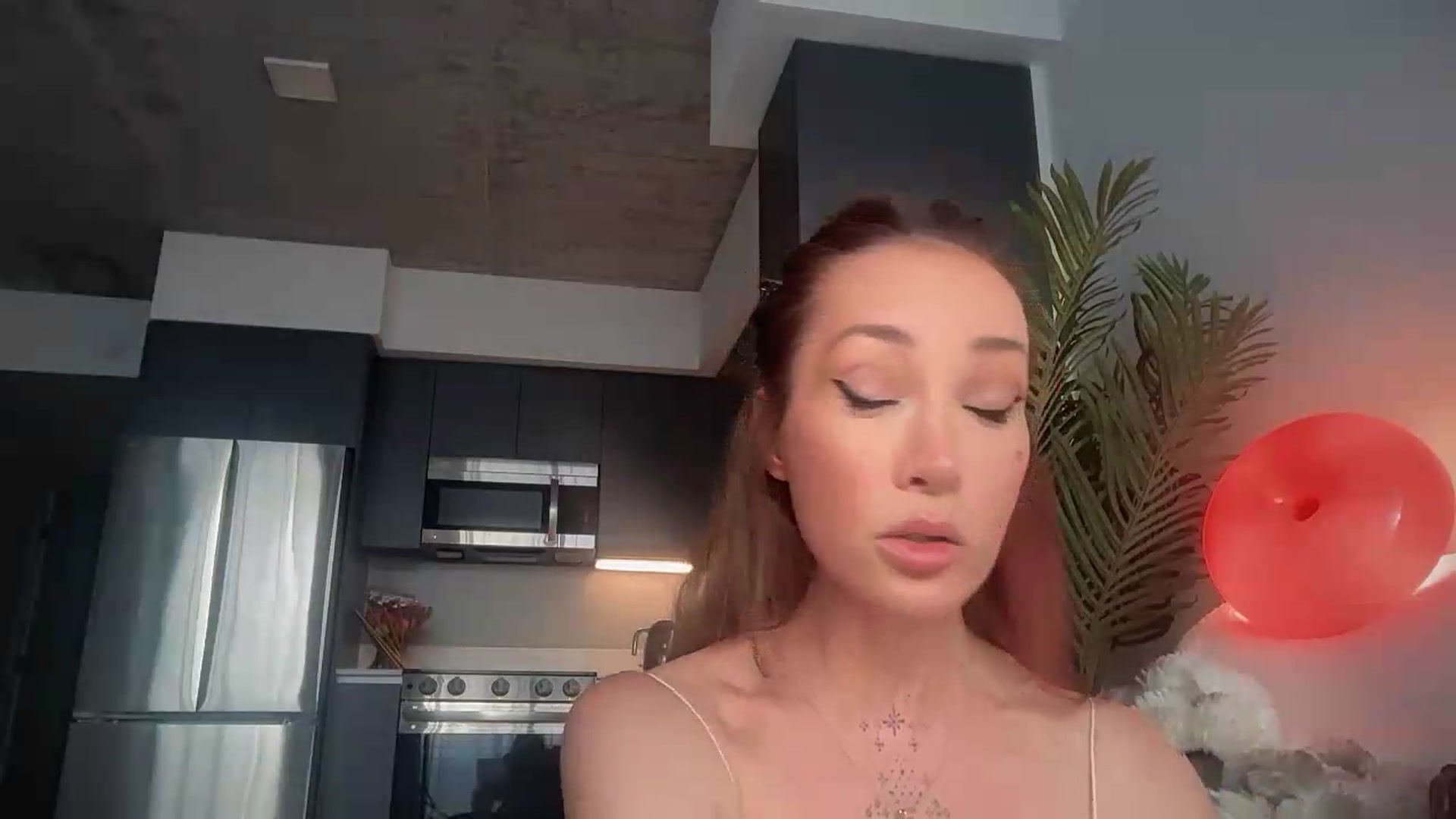 Gallery image thumbnail from Jevoryn's myfreecams stream on, 09/01/2026, 22:46 image 15 of 20