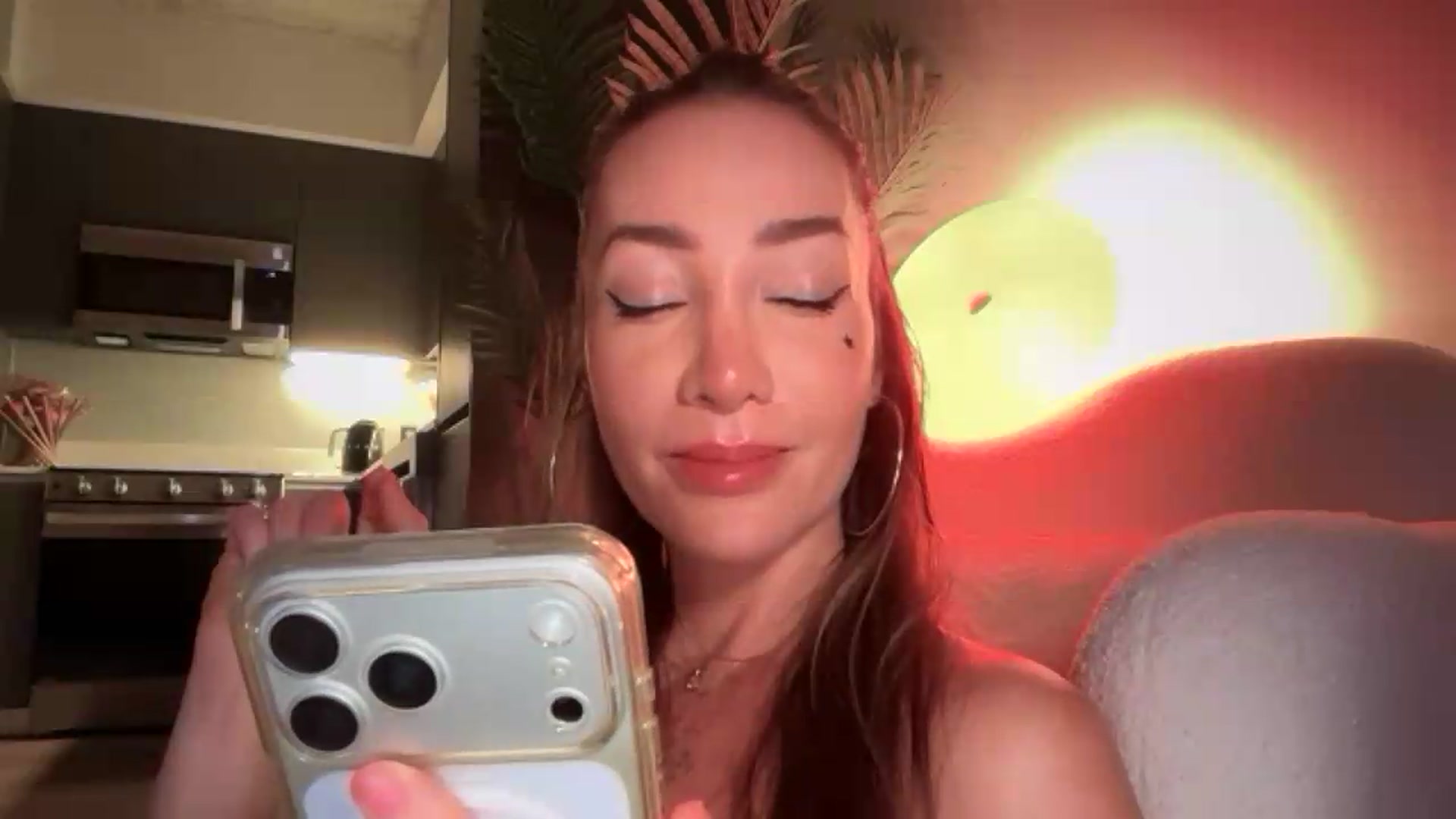 Gallery image thumbnail from Jevoryn's myfreecams stream on, 09/03/2026, 01:32 image 16 of 20