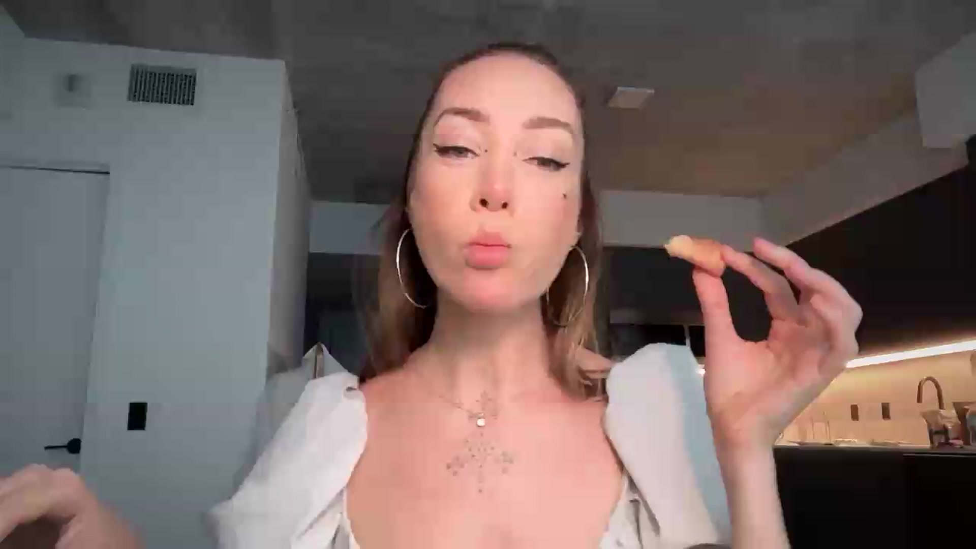 Gallery image thumbnail from Jevoryn's myfreecams stream on, 09/03/2026, 20:07 image 1 of 20