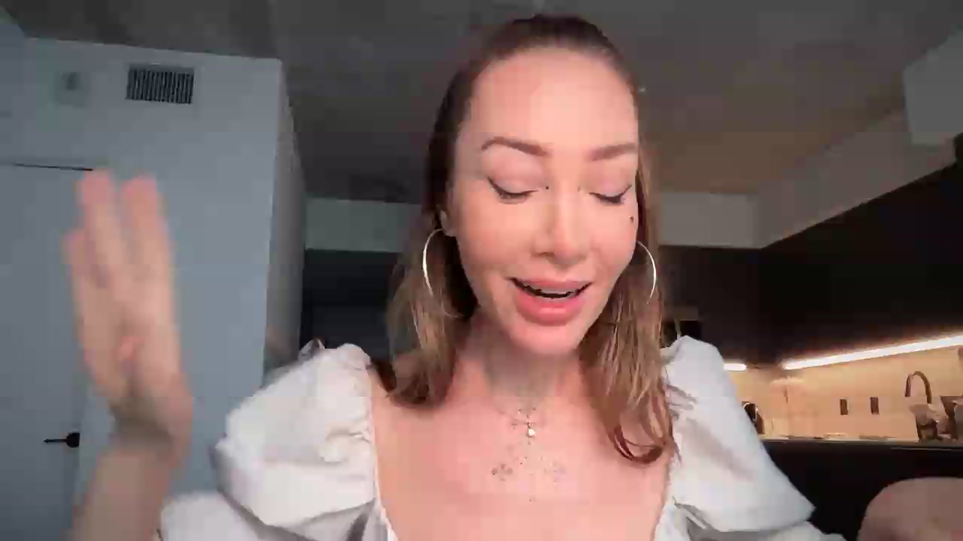 Gallery image thumbnail from Jevoryn's myfreecams stream on, 09/03/2026, 20:07 image 5 of 20
