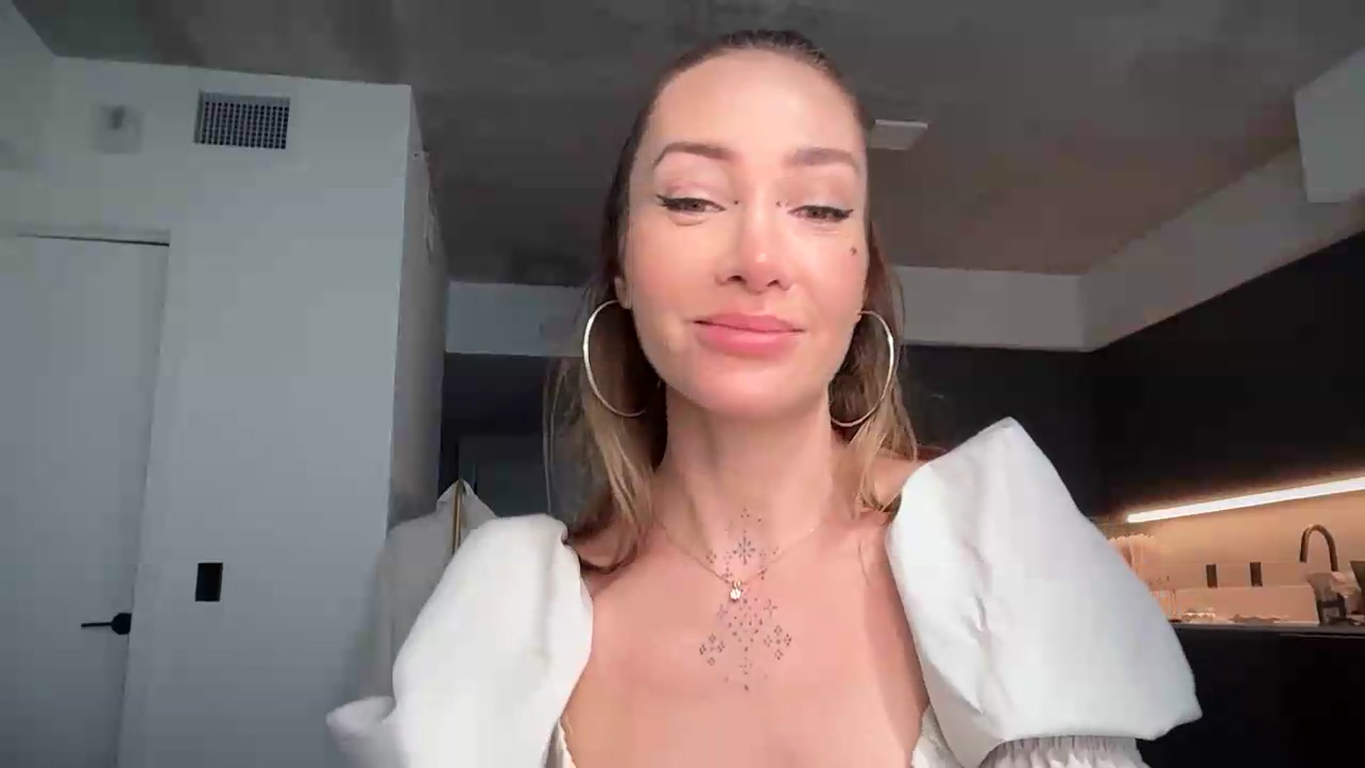 Gallery image thumbnail from Jevoryn's myfreecams stream on, 09/03/2026, 20:07 image 11 of 20