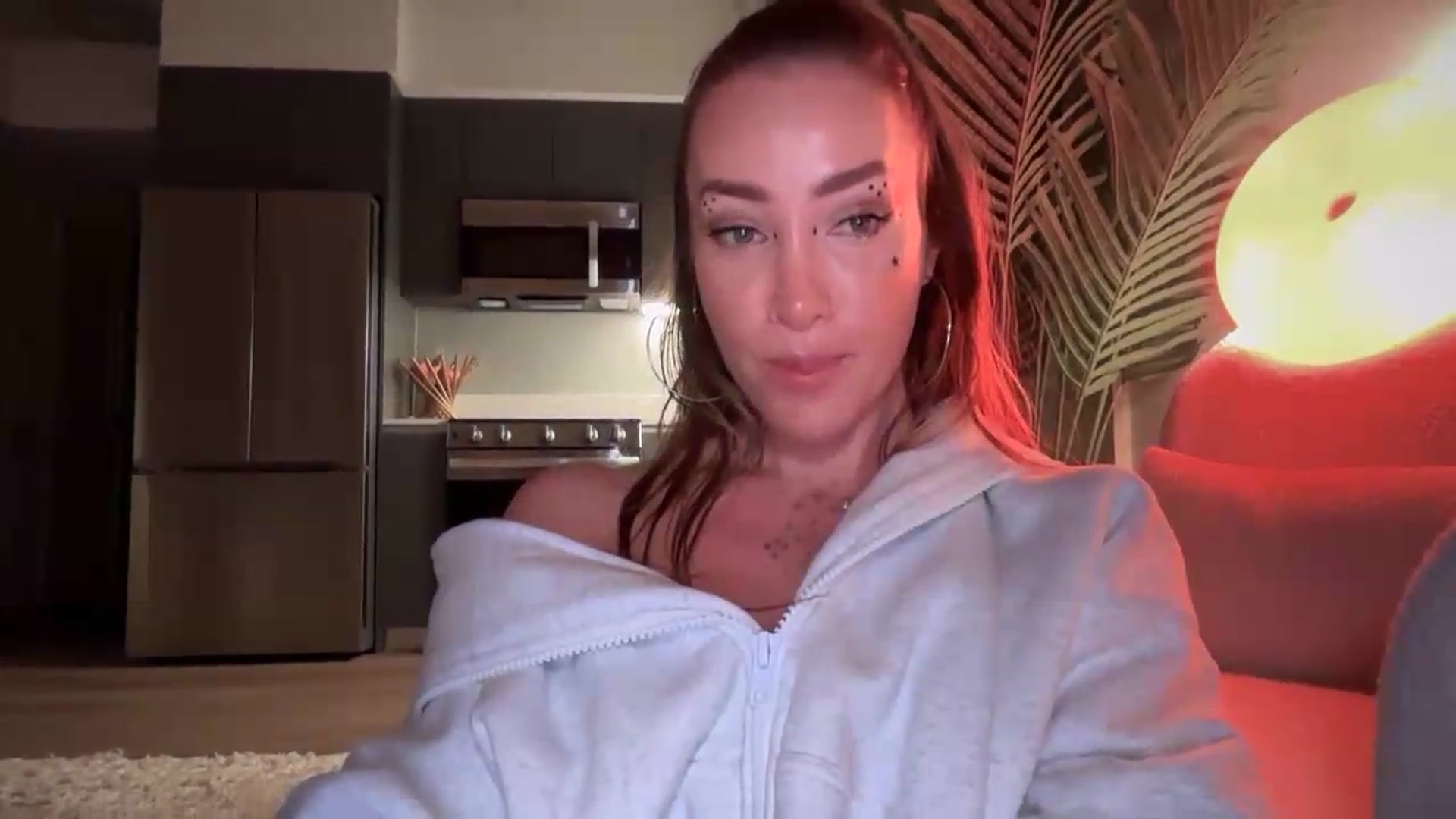 Gallery image thumbnail from Jevoryn's myfreecams stream on, 09/04/2026, 01:00 image 6 of 20