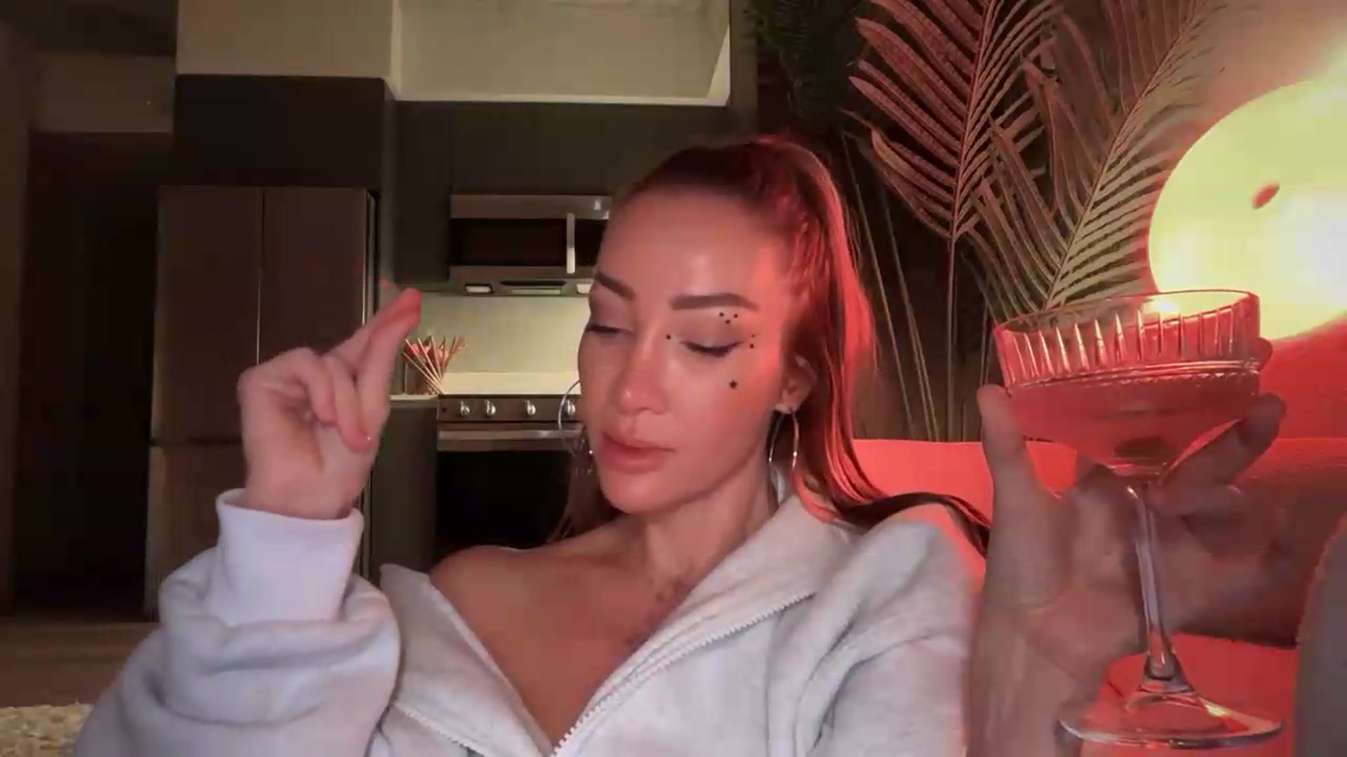 Gallery image thumbnail from Jevoryn's myfreecams stream on, 09/04/2026, 01:00 image 15 of 20