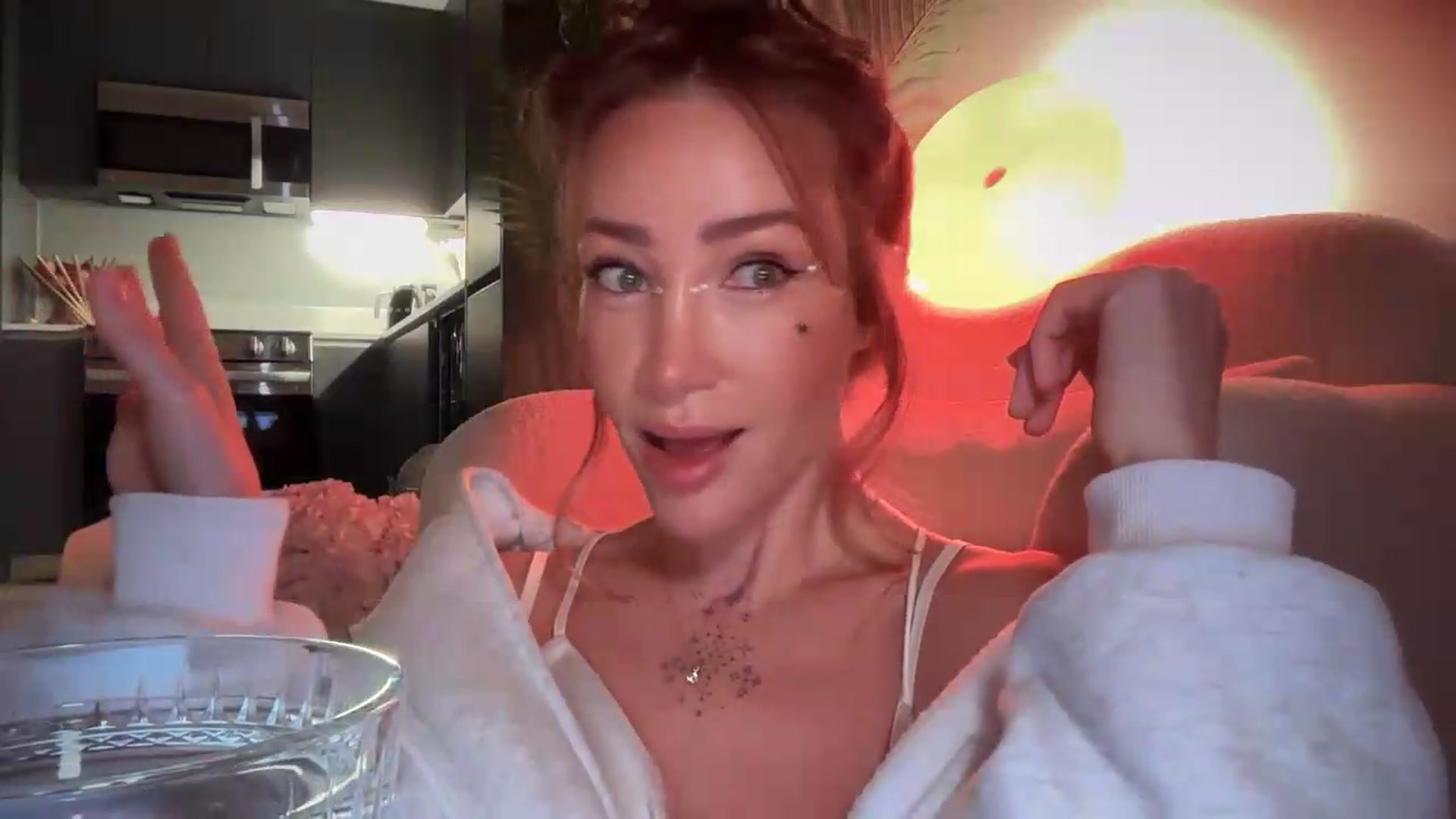 Gallery image thumbnail from Jevoryn's myfreecams stream on, 09/06/2026, 01:12 image 2 of 20
