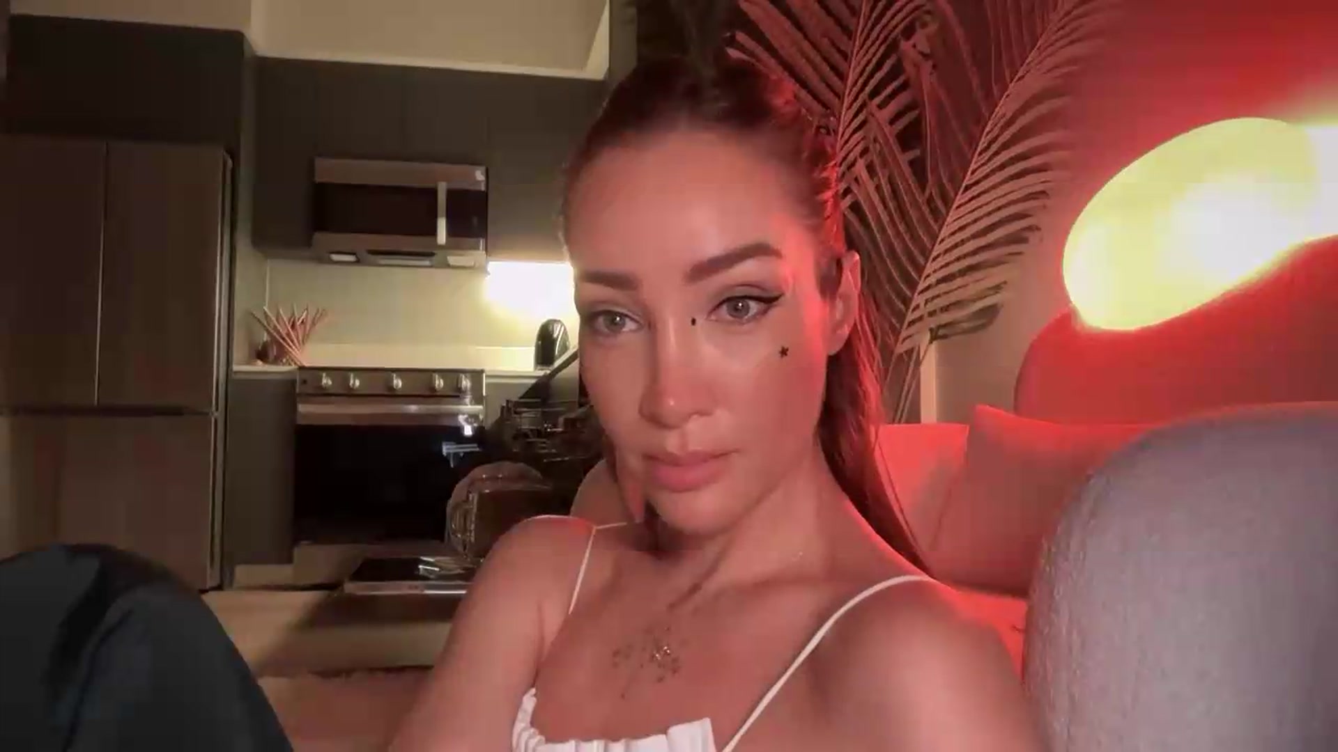 Gallery image thumbnail from Jevoryn's myfreecams stream on, 09/12/2026, 02:06 image 11 of 20