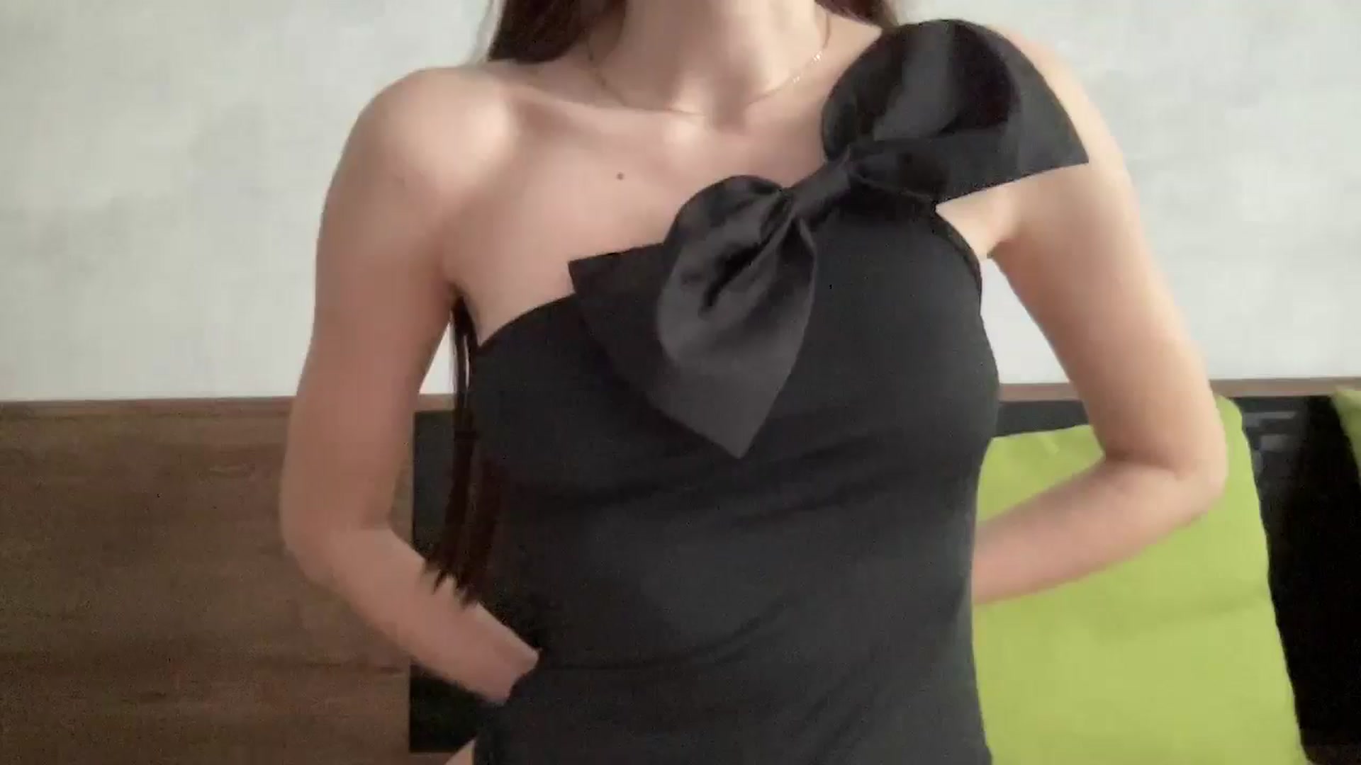 Gallery image thumbnail from JewelHughes's myfreecams stream on, 11/17/2025, 09:16 image 6 of 20