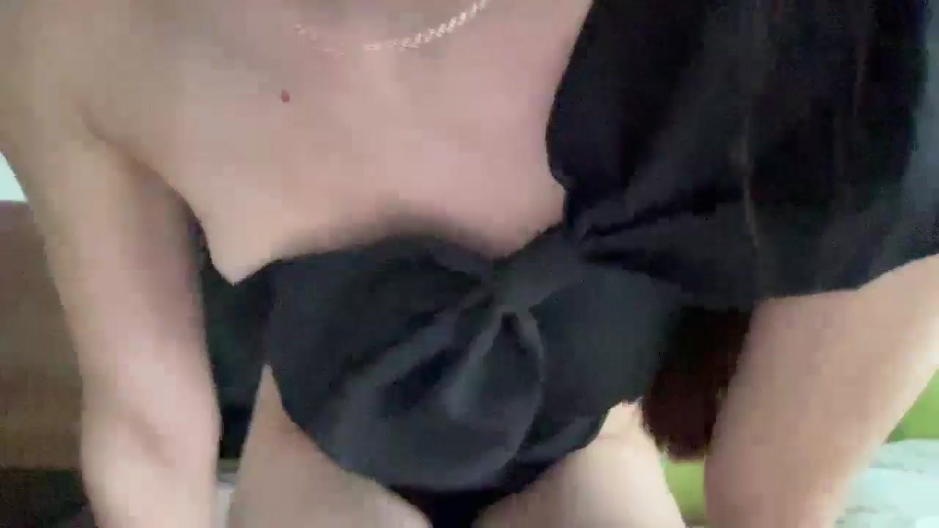 Gallery image thumbnail from JewelHughes's myfreecams stream on, 11/17/2025, 11:40 image 19 of 20
