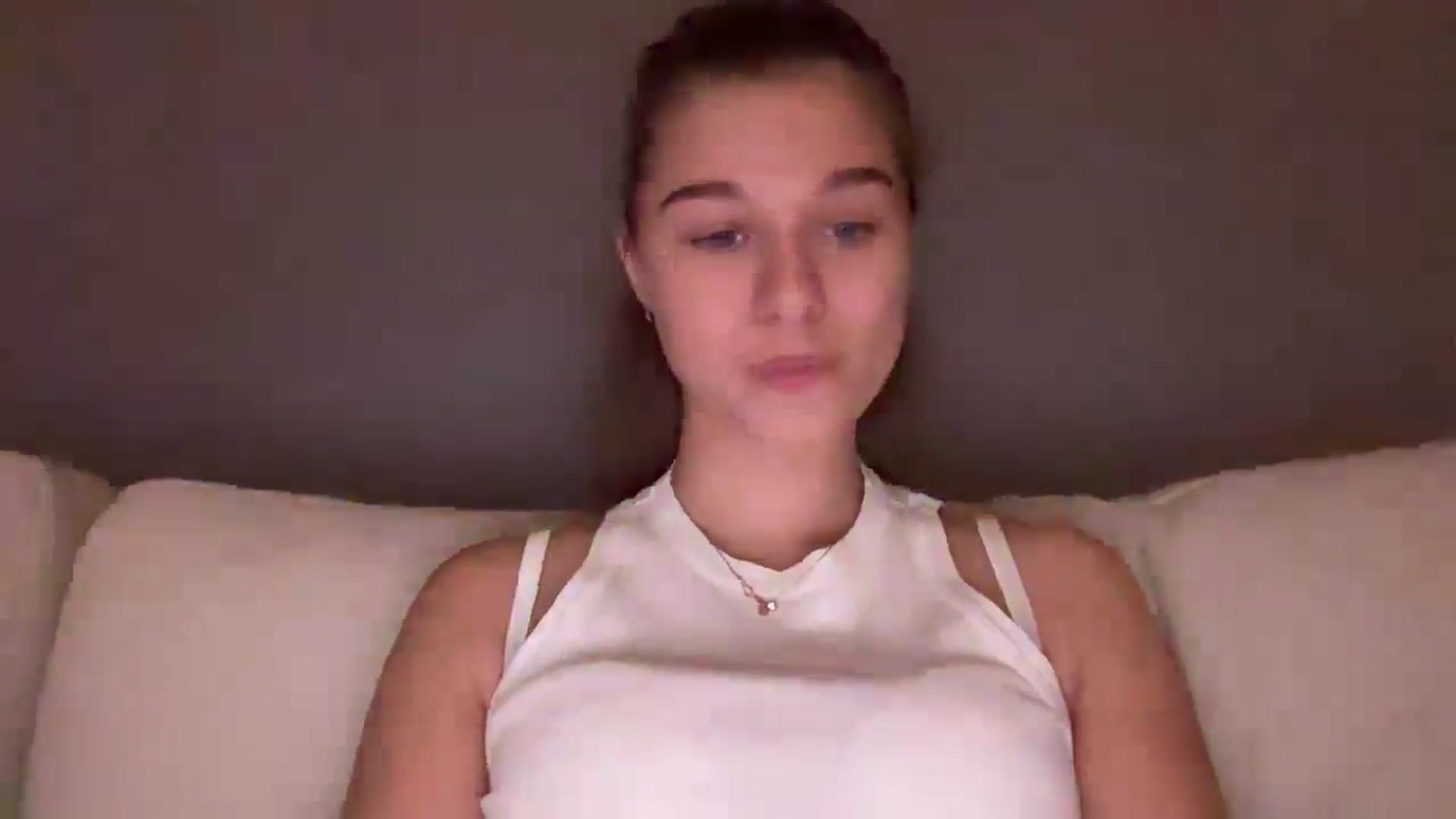 Gallery image thumbnail from JewelReigns's myfreecams stream on, 10/21/2025, 18:08 image 13 of 20