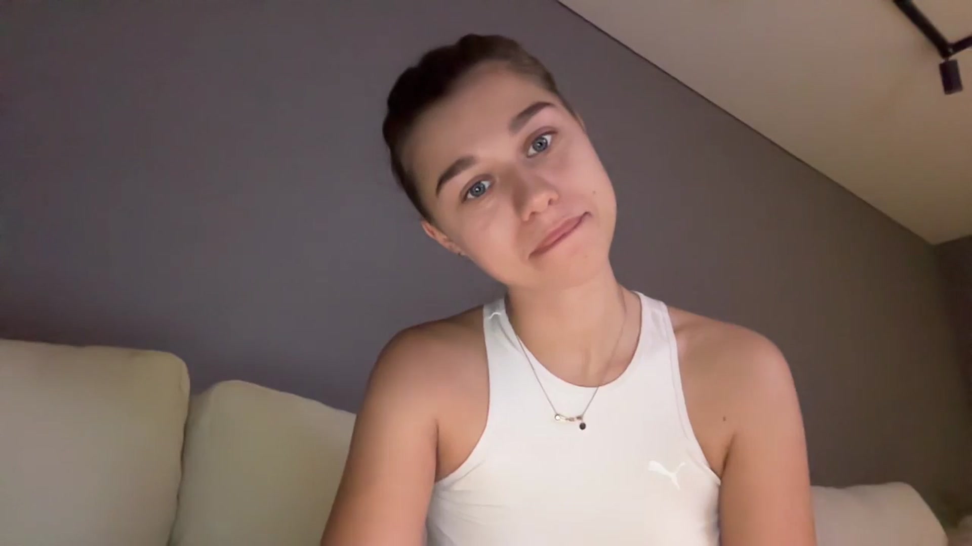 Gallery image thumbnail from JewelReigns's myfreecams stream on, 10/24/2025, 17:28 image 4 of 20