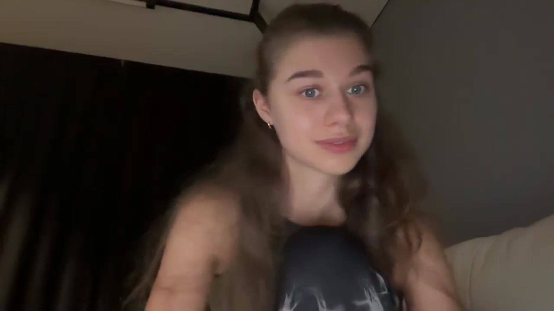 Gallery image thumbnail from JewelReigns's myfreecams stream on, 10/26/2025, 17:49 image 10 of 20