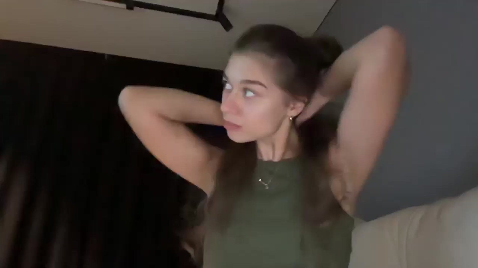 Gallery image thumbnail from JewelReigns's myfreecams stream on, 10/26/2025, 17:49 image 18 of 20