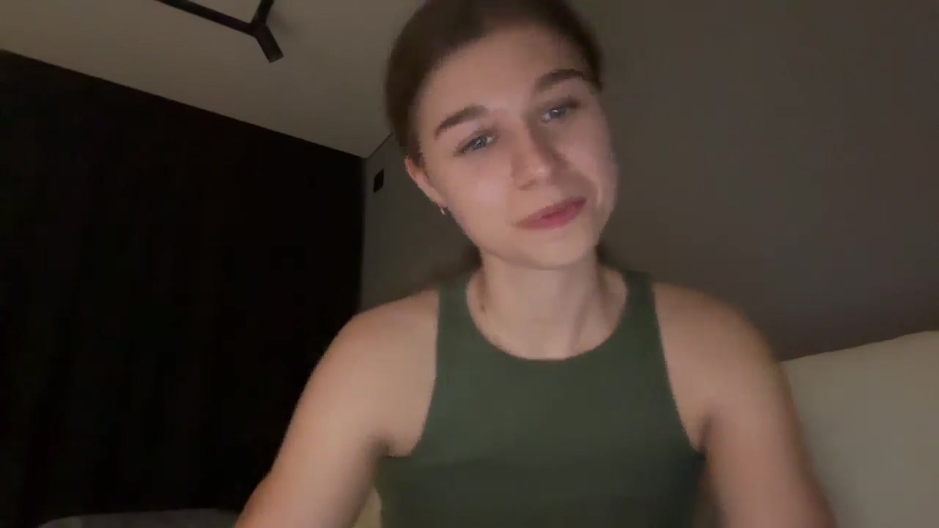 Gallery image thumbnail from JewelReigns's myfreecams stream on, 10/26/2025, 20:10 image 6 of 20