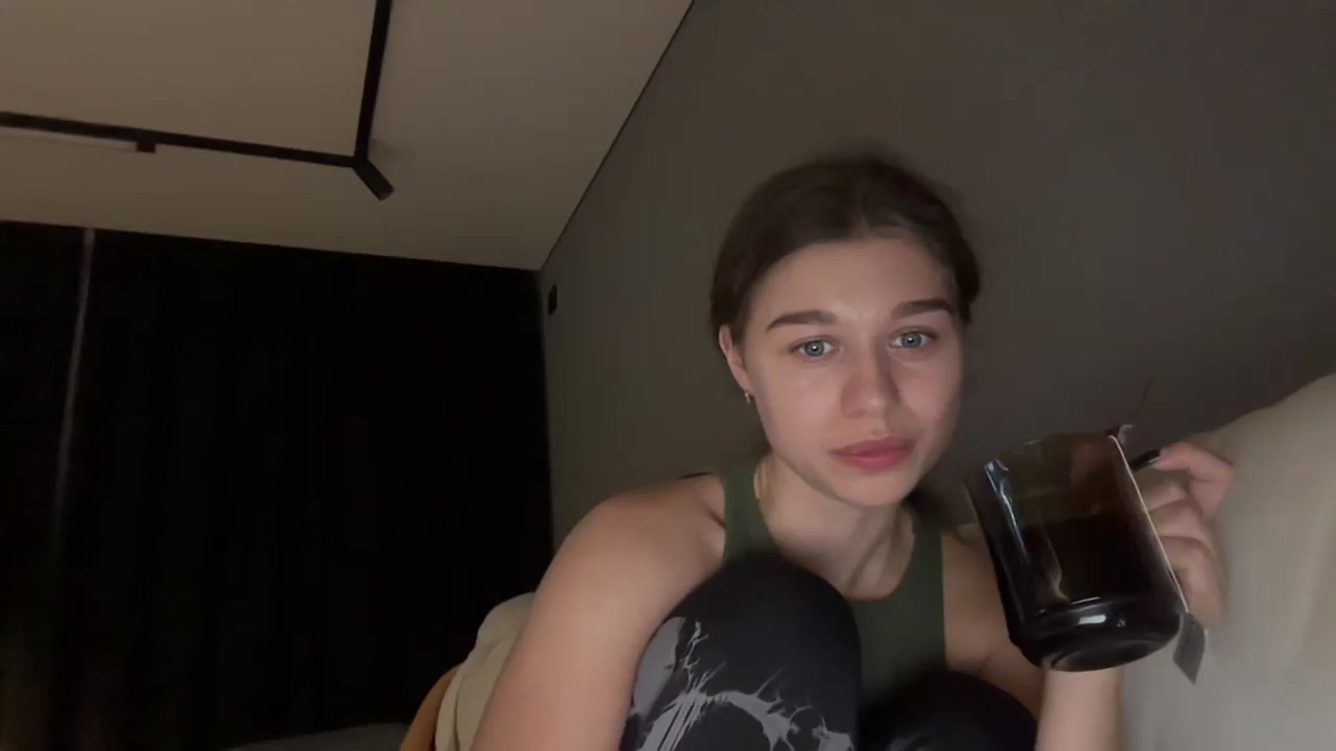 Gallery image thumbnail from JewelReigns's myfreecams stream on, 10/26/2025, 21:55 image 9 of 20
