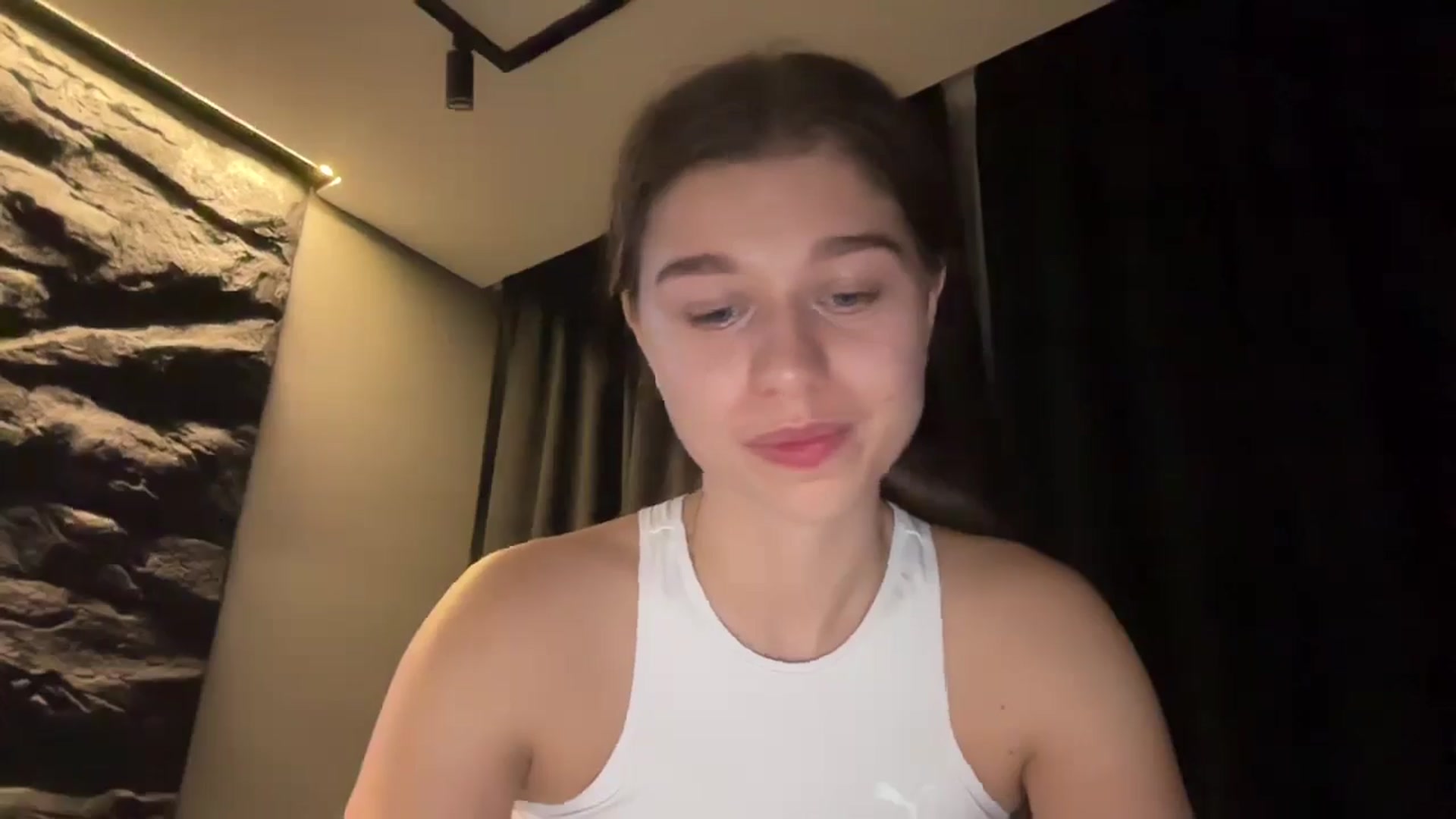 Gallery image thumbnail from JewelReigns's myfreecams stream on, 10/27/2025, 16:41 image 18 of 20