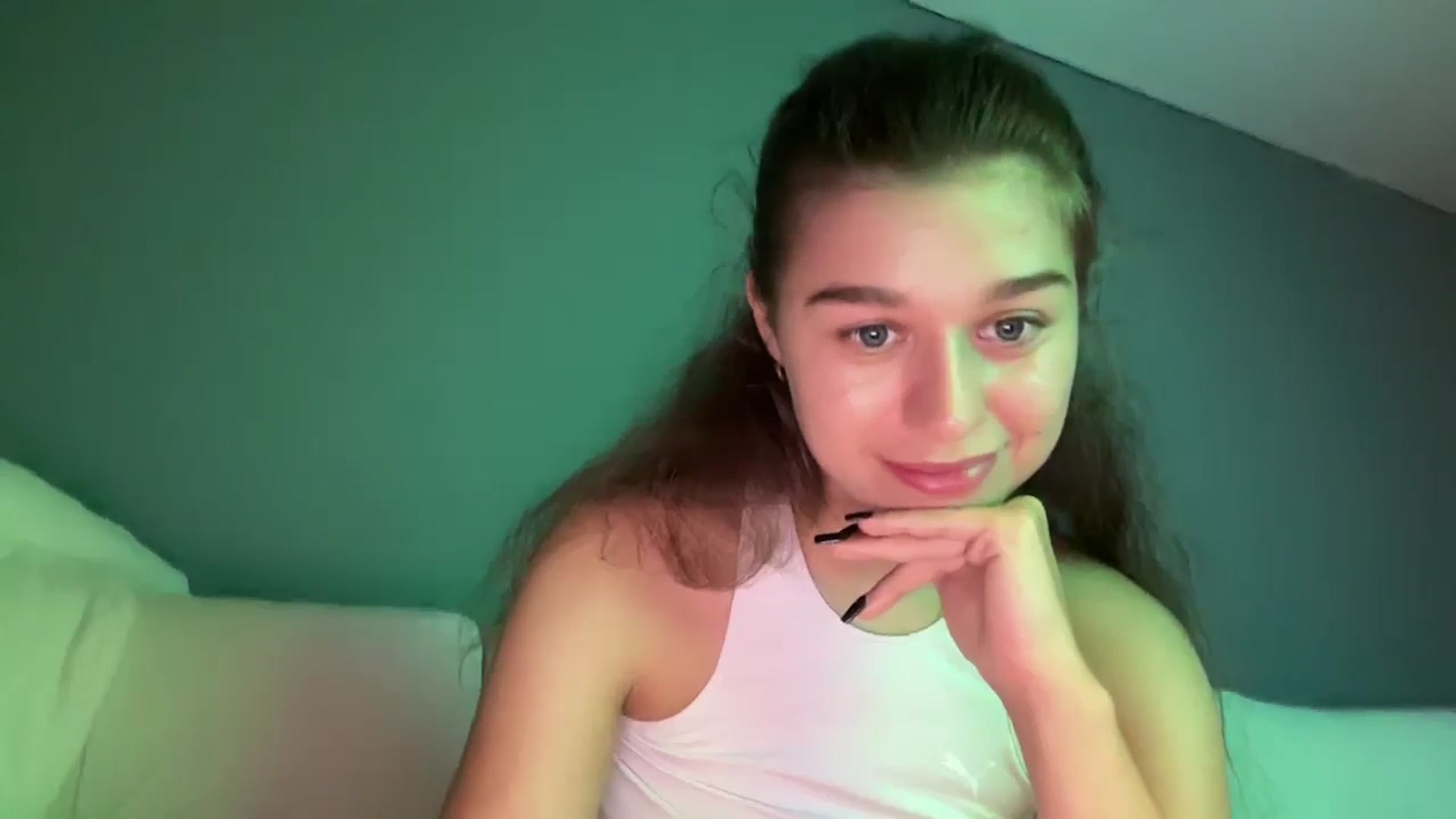 Gallery image thumbnail from JewelReigns's myfreecams stream on, 10/28/2025, 21:20 image 19 of 20