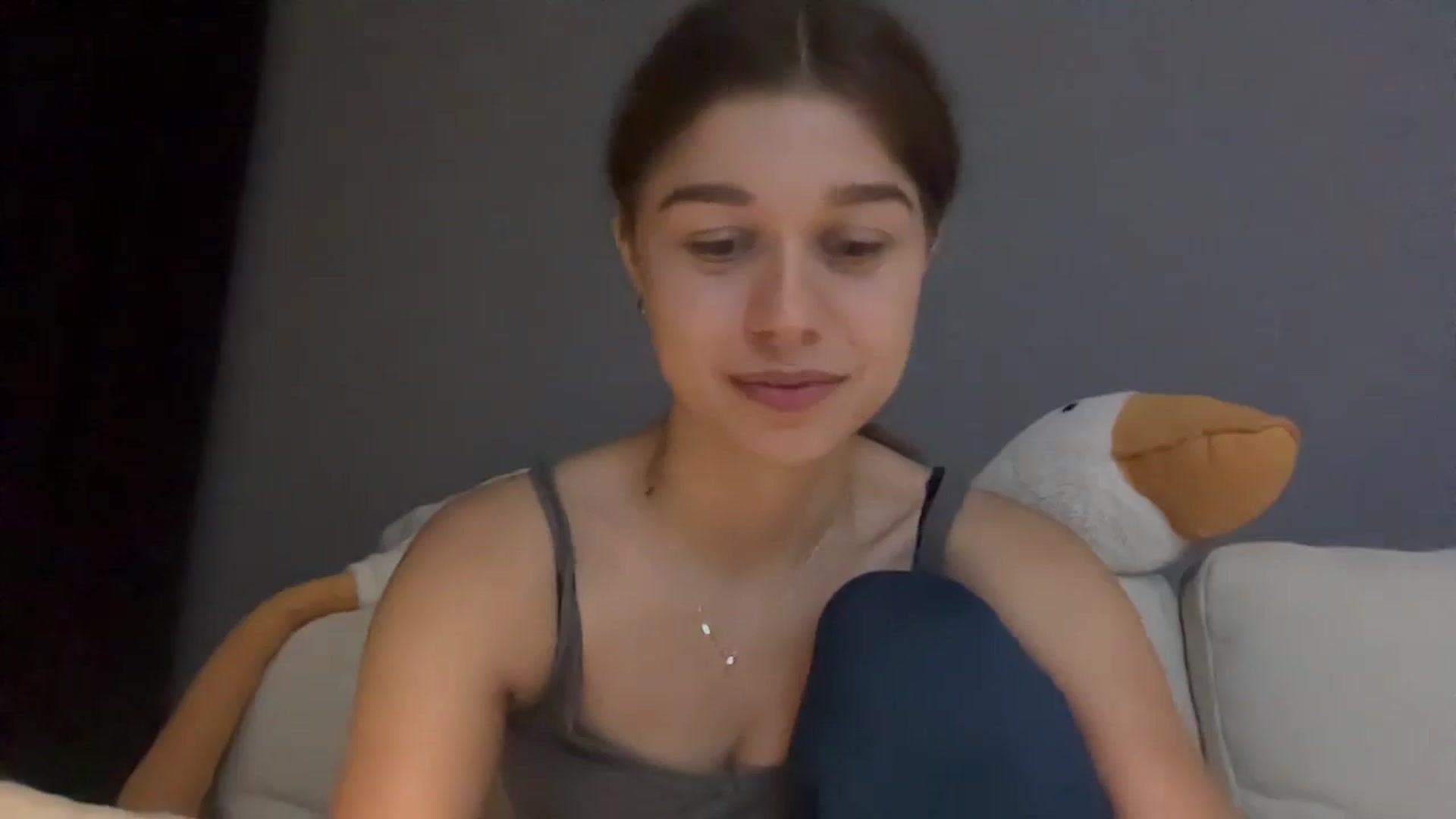 Gallery image thumbnail from JewelReigns's myfreecams stream on, 10/30/2025, 16:27 image 13 of 20